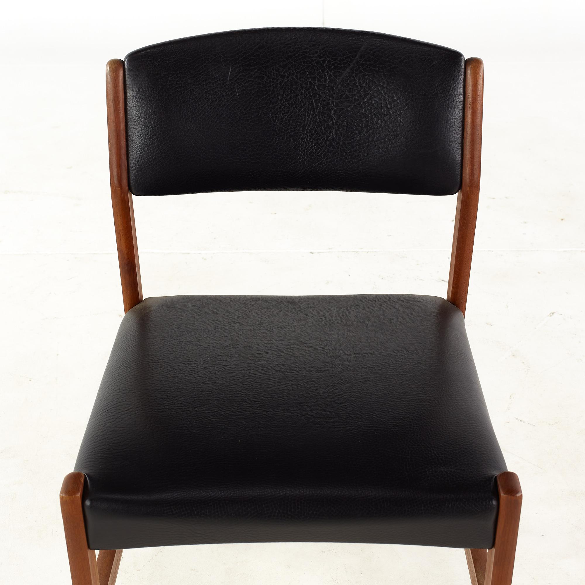 Erik Buch Style Mid Century Teak Dining Chairs, Set of 6 For Sale 2