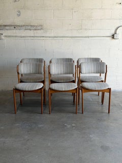 Erik Buch, Modell 49, Teakholz-Esszimmerstühle, 6er-Set, Stoffbezug, Dänemark, MCM, 1960er Jahre
