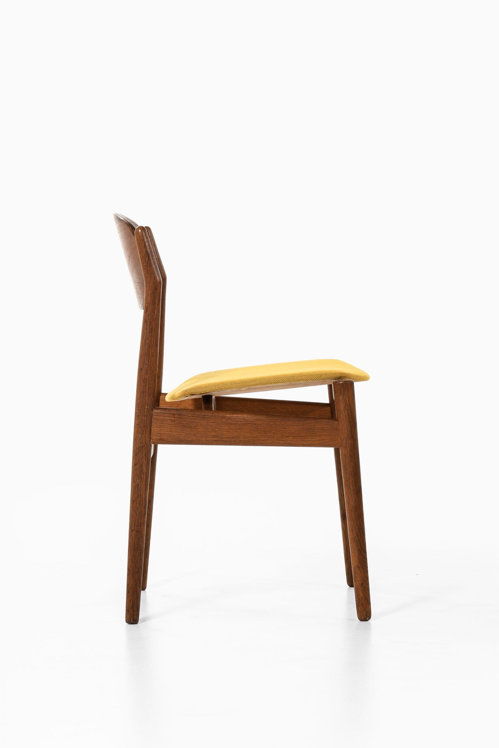 Fabric Erik Buck Dining Chairs Produced by Vamo Møbelfabrik in Denmark For Sale
