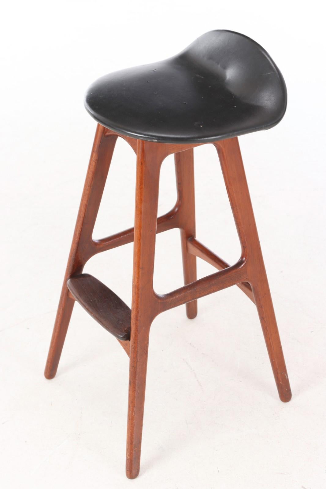 Danish Erik Buck OD61 Bar Stools For Sale