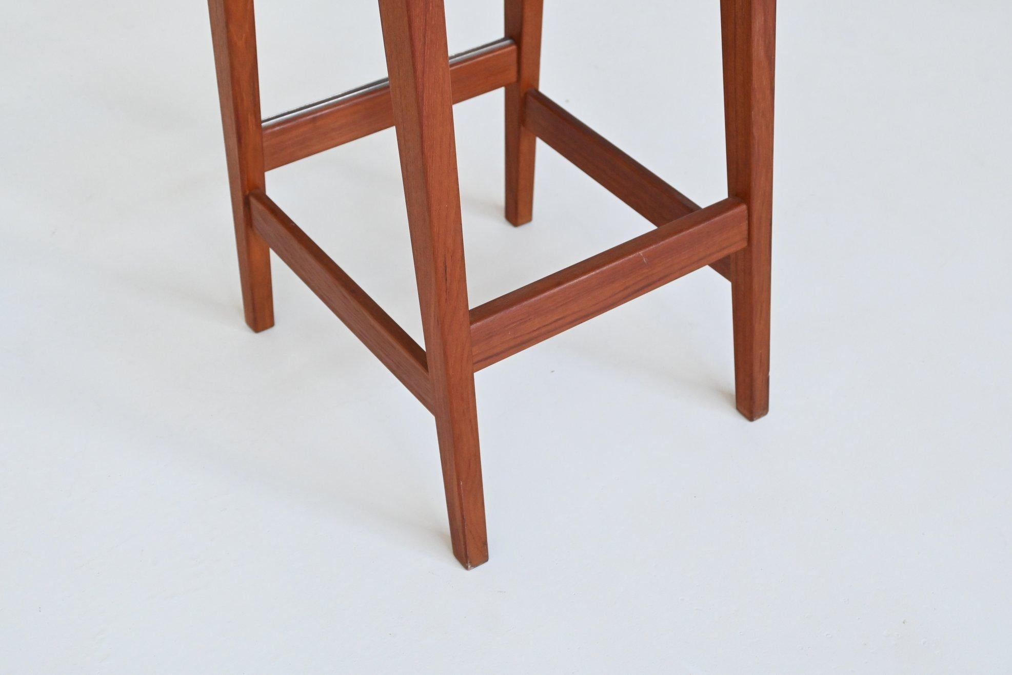 Erik Buck set of three bar stools in teak and leather Dyrlund Denmark 1960 For Sale 8
