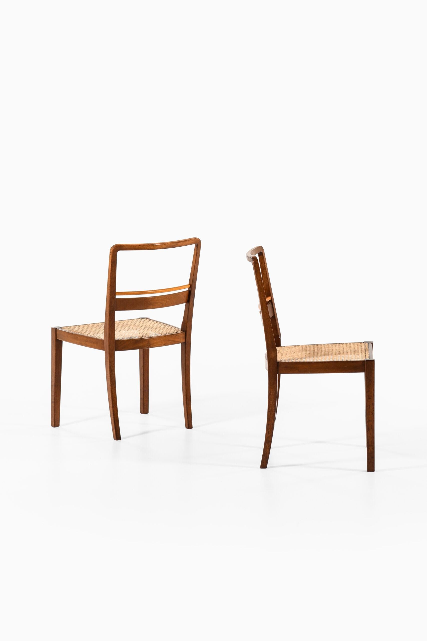 Mid-20th Century Erik Chambert Dining Chairs Produced by AB Chamberts Möbelfabrik in Norrköping For Sale