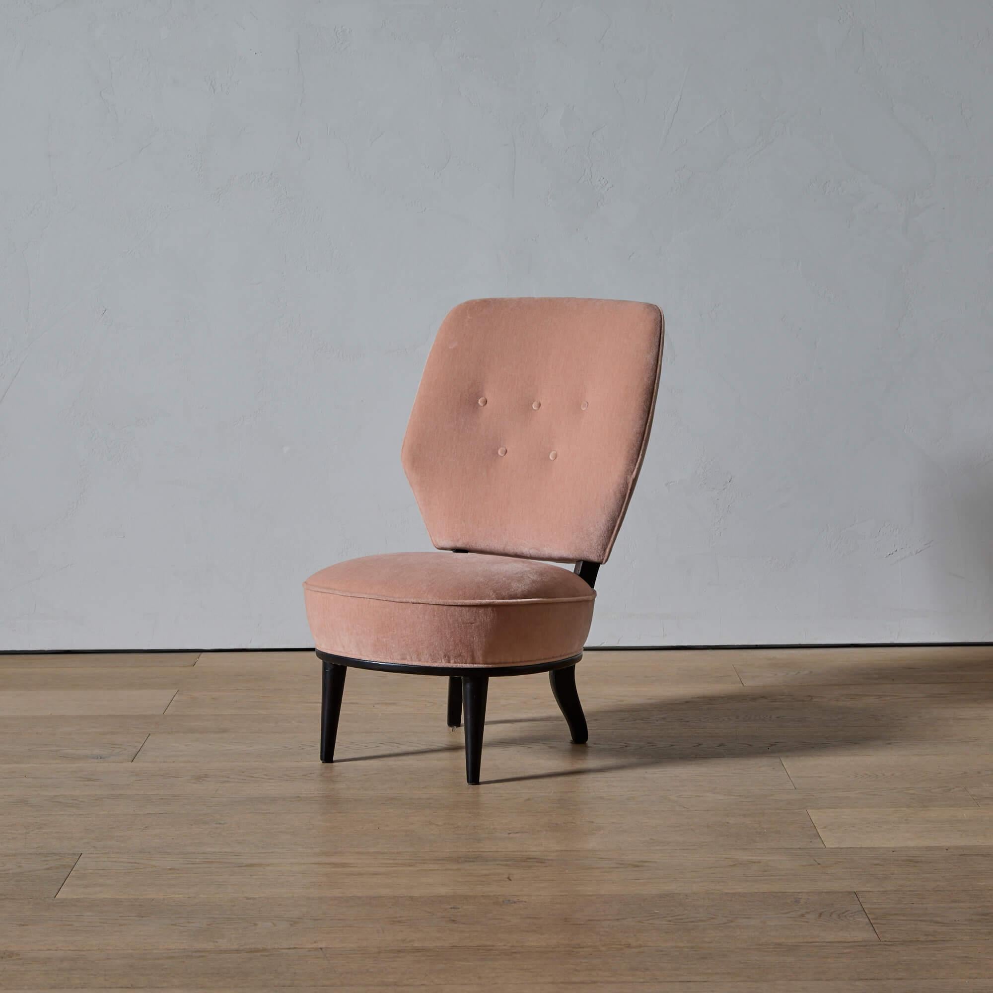 Scandinavo moderno Erik Chambert Pair of Slipper Chairs in vendita