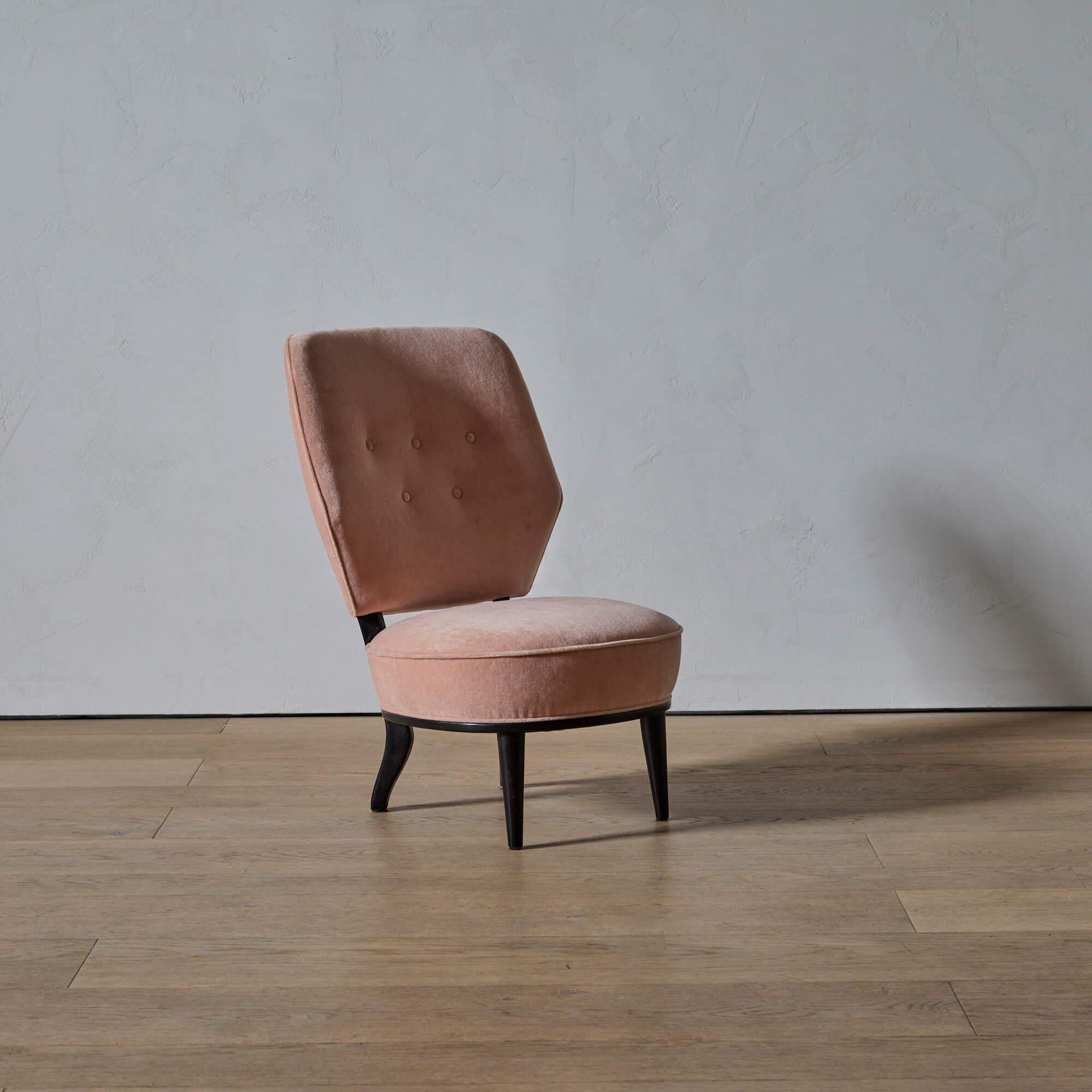 Tappezzeria Erik Chambert Pair of Slipper Chairs in vendita