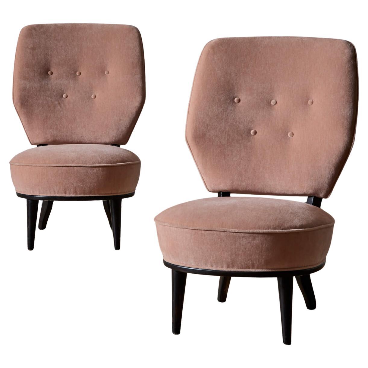 Erik Chambert Pair of Slipper Chairs in vendita