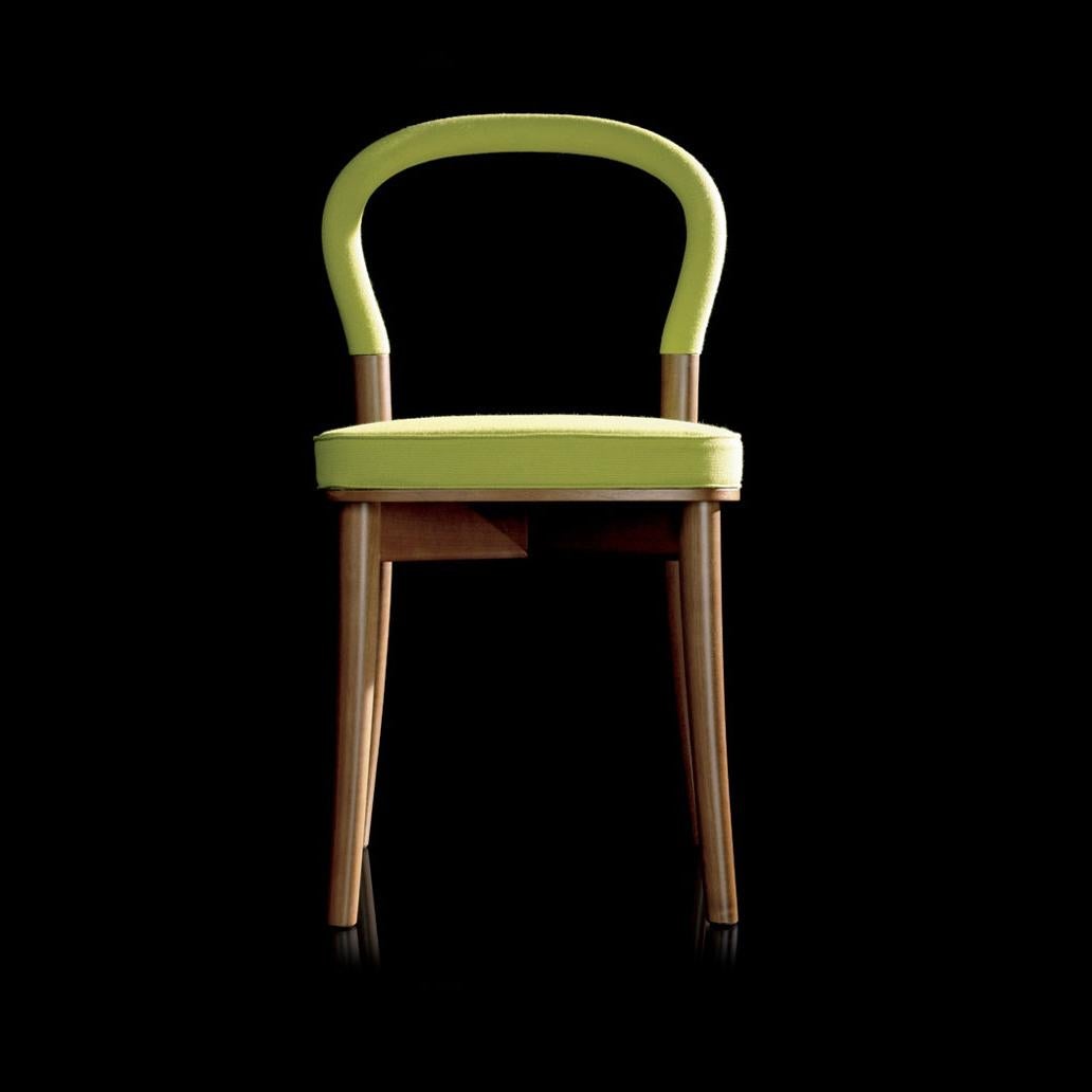 Chair designed by Erik Gunnar in 1934-1937. Relaunched in 1983.
Manufactured by Cassina in Italy.

The Göteborg chair is Erik Gunnar Asplund’s poetic interpretation of Rationalist ideas. The chair was commissioned for the extension of the Town Hall