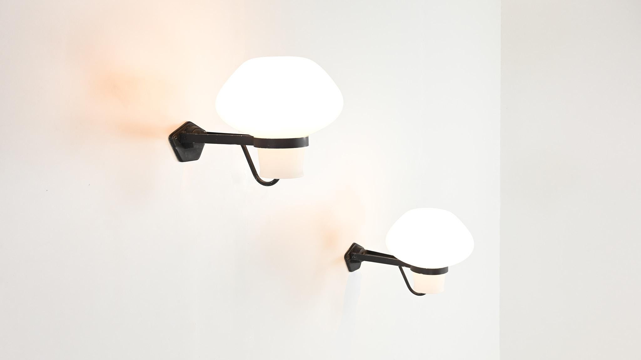 Erik Gunnar Asplund, Lights GA9 pour ASEA, Suède, années 1940 en vente 9