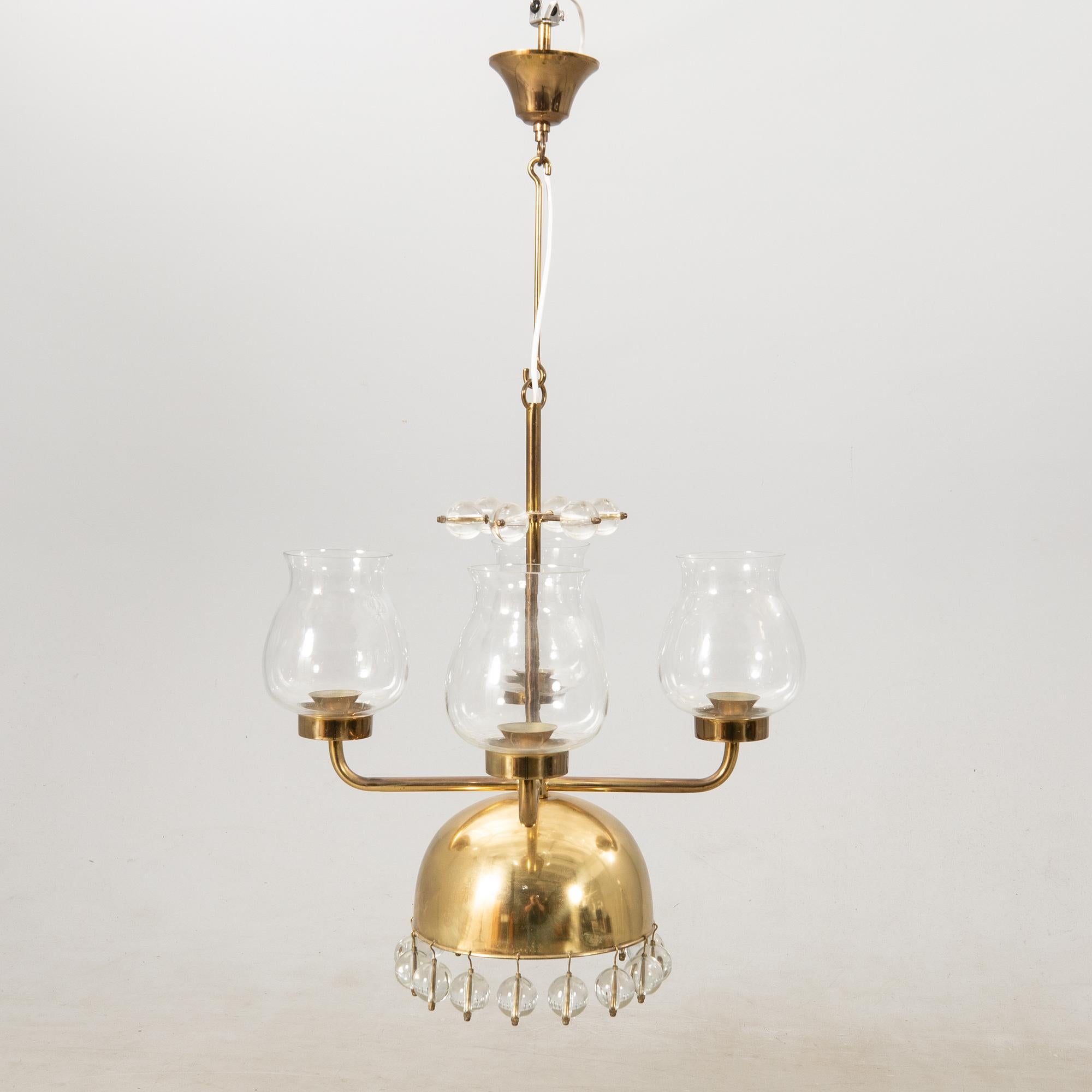 Lustre Erik Höglund Laiton et verre Suède 1960 en vente 1