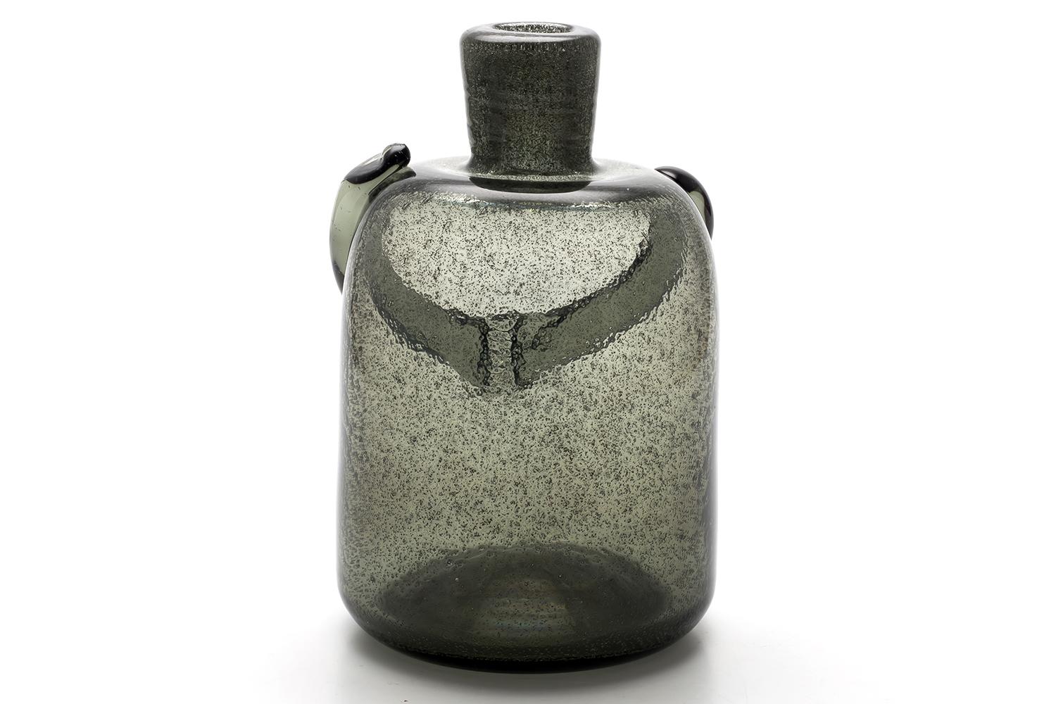 Swedish Erik Höglund / PEOPLE BOTTLE(GREY CARBORUNDUM) H896 / Boda Glasbruk / 1950s For Sale