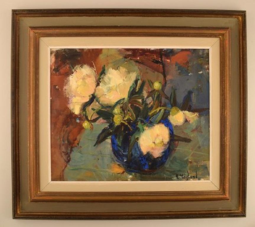 Erik Höglund, Sweden. Oil on canvas. Still life with flowers. 1960s / 70s.
The canvas measures: 41 x 34 cm.
The frame measures: 10.5 cm.
Signed.
In excellent condition.