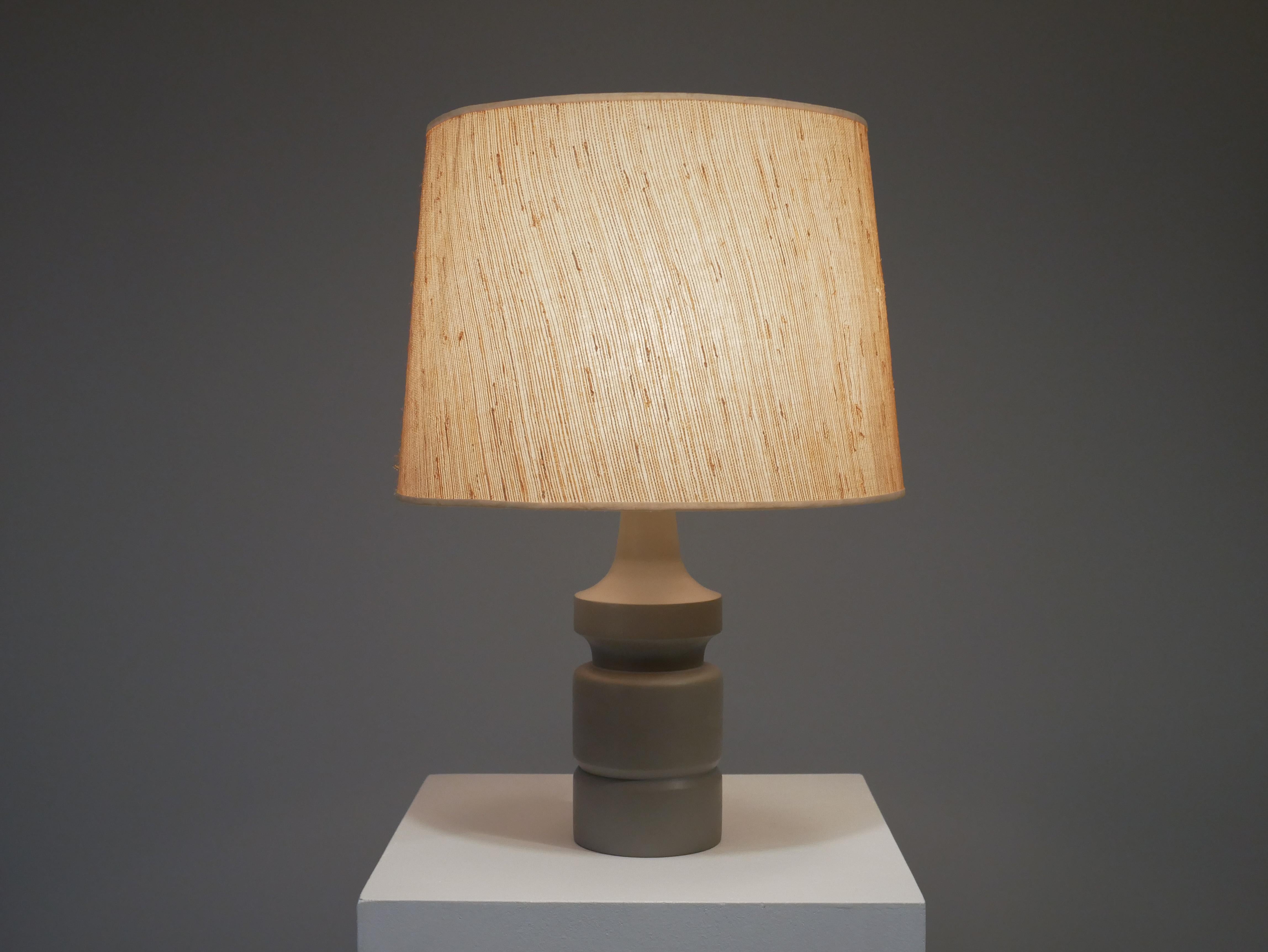 Table lamp designed by Erik Höglund for Boda Trä Sweden circa 1960.
Solid pine.
