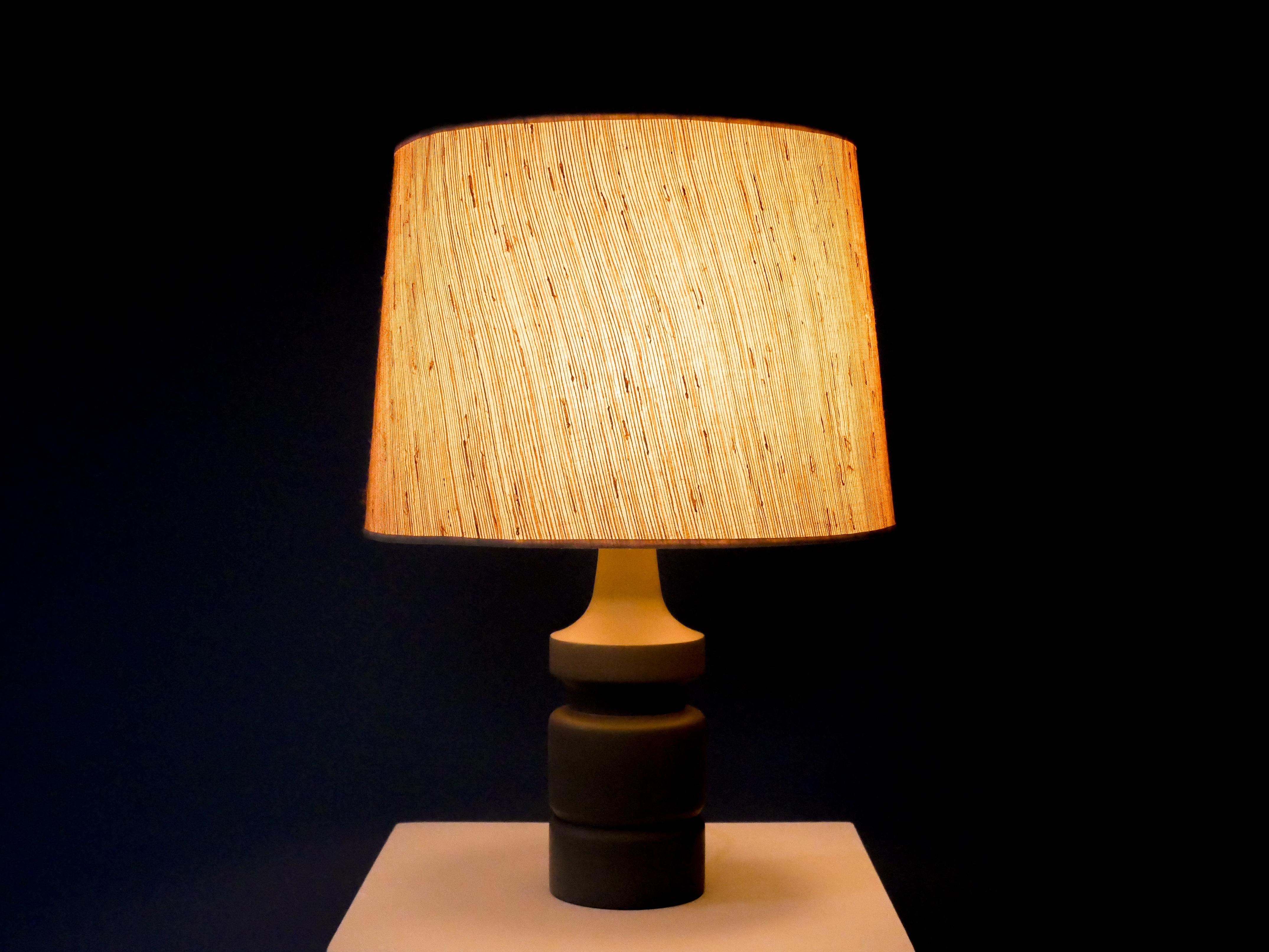 Lacquered Erik Höglund Table Lamp in Solid Pine, 1960s For Sale