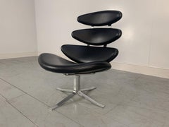 Erik Jorgensen “Corona” EJ5 Chair in Black “Apache” Leather