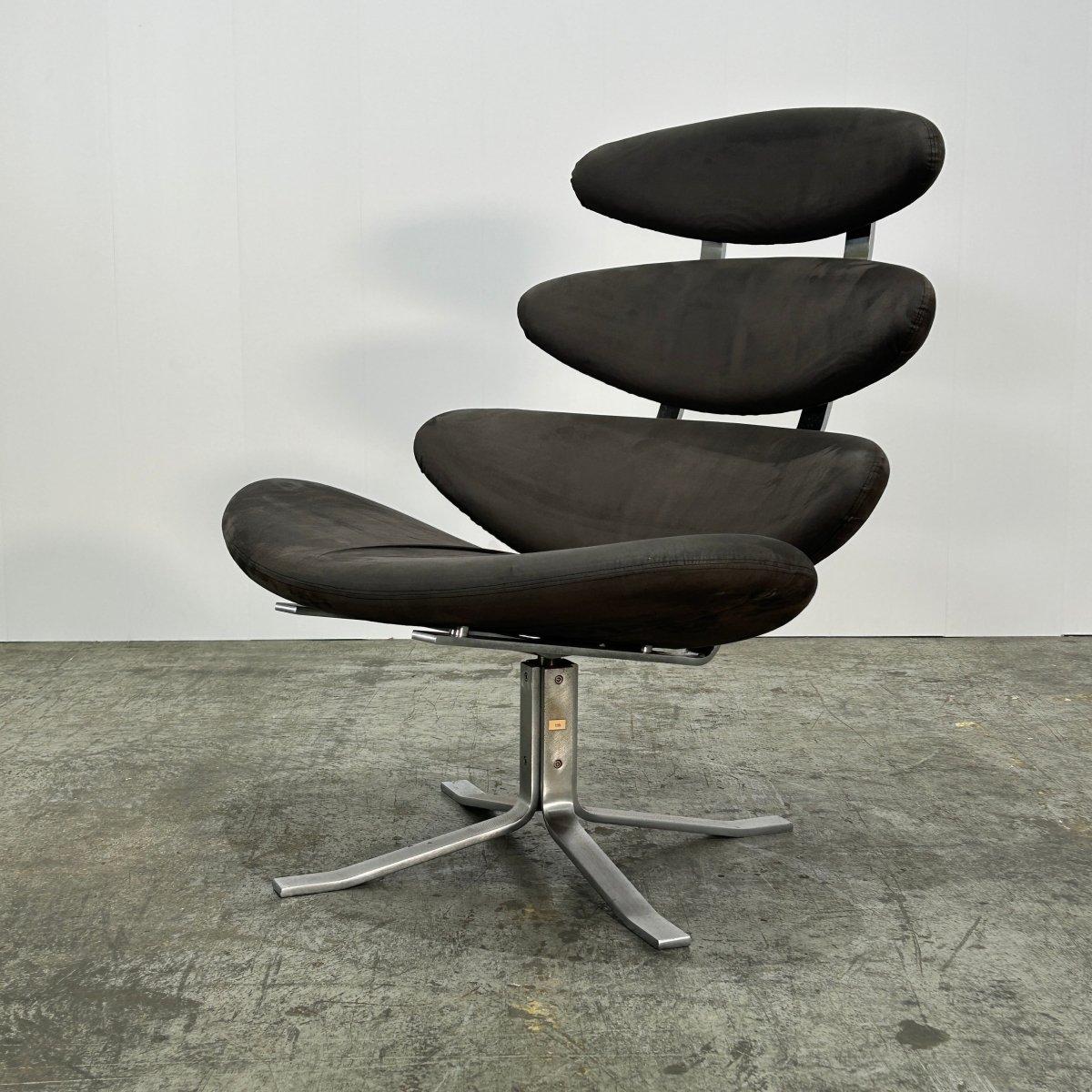 Erik Jørgensen EJ 5 Corona Chair by Poul M. Volther For Sale 6