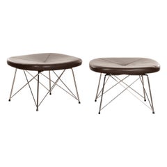 Tabourets Erik Jrgensen « Modèle EJ 141 » en cuir marron et cadres chromés, Danemark