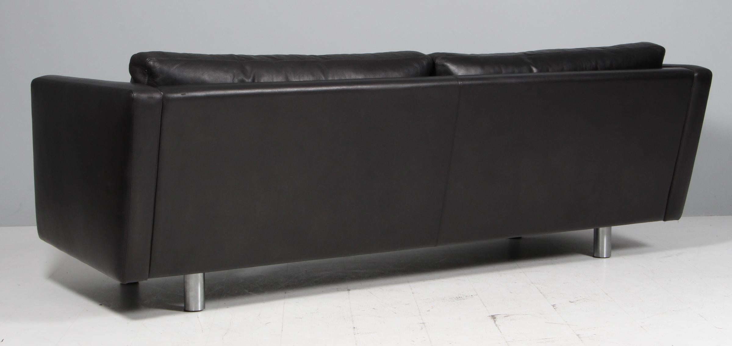 Erik Jørgensen Dreisitziges Sofa (Aluminium) im Angebot