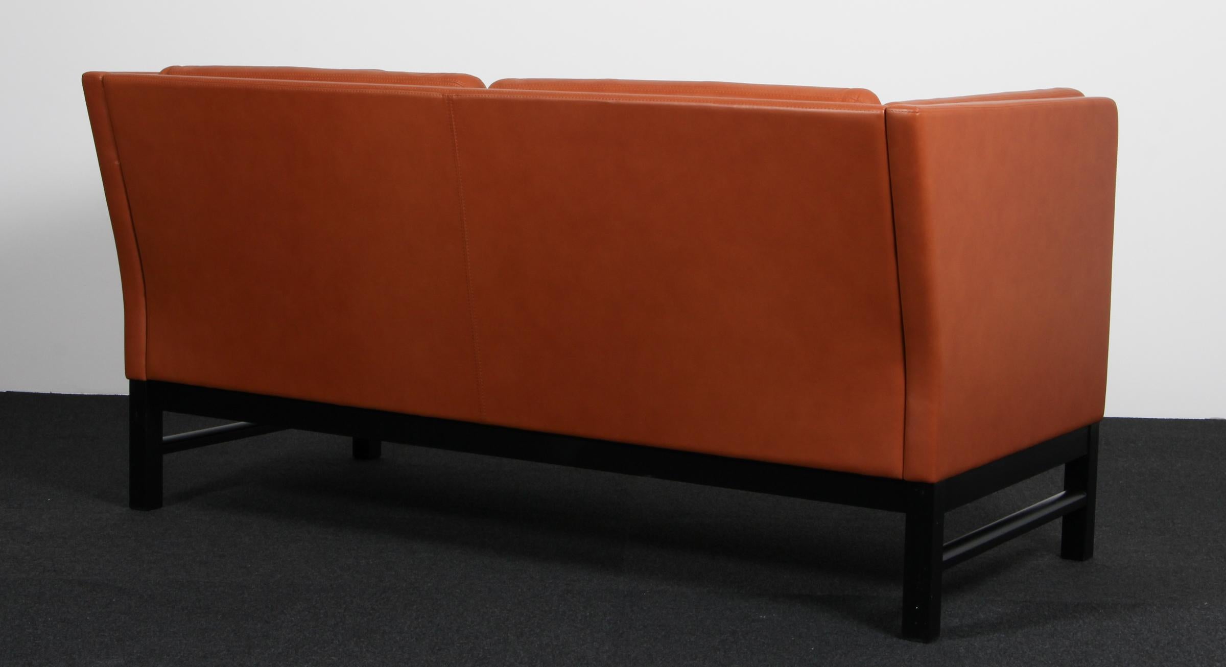Erik Jørgensen Zweisitziges Sofa im Angebot 1