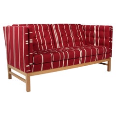 Erik Jørgensen Zweisitziges Sofa, Modell EJ315. Savak Wolle und Eiche