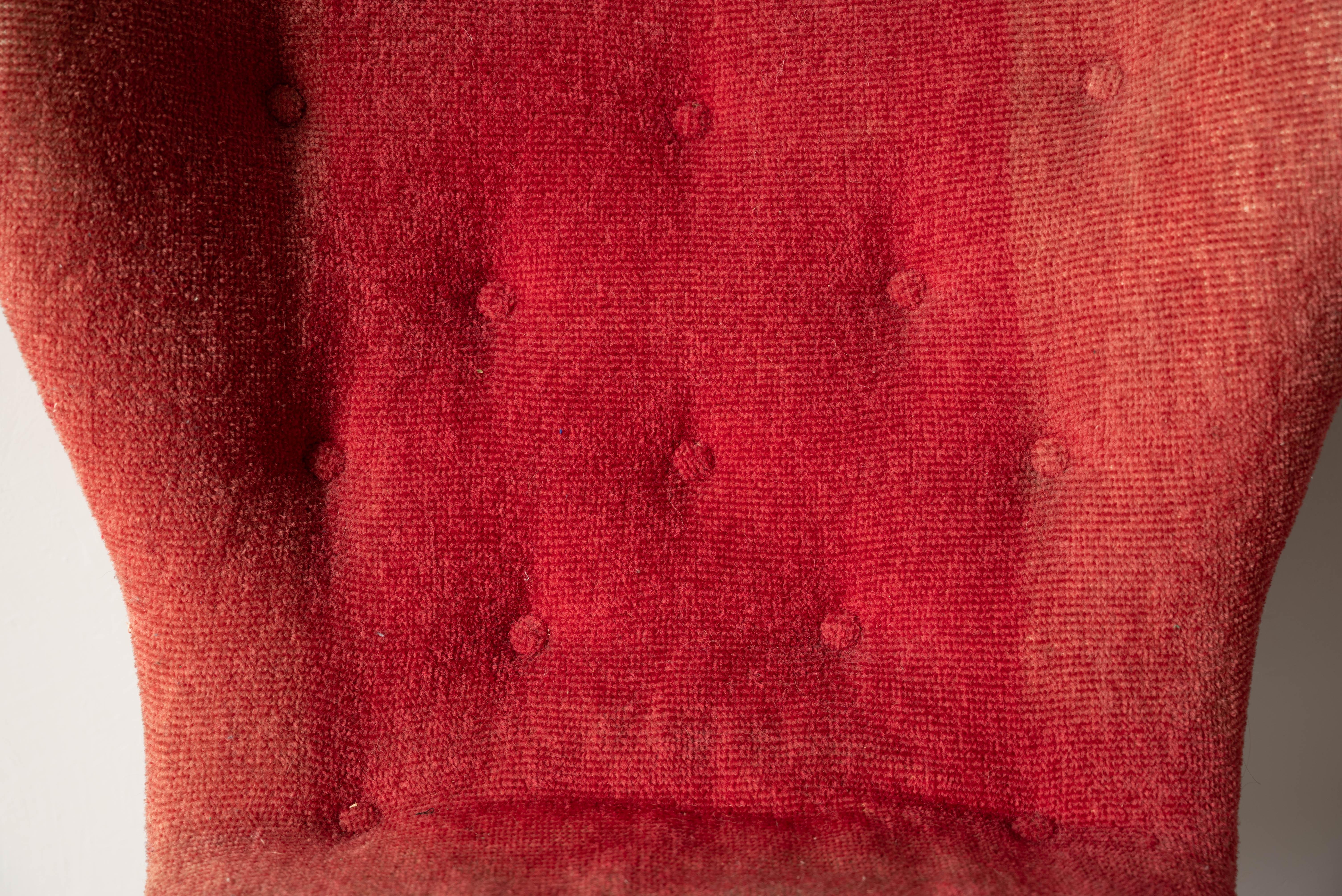 Chaise pantoufle attribuée Erik Karlén, velours rouge, bois, Suède, années 1940 en vente 5