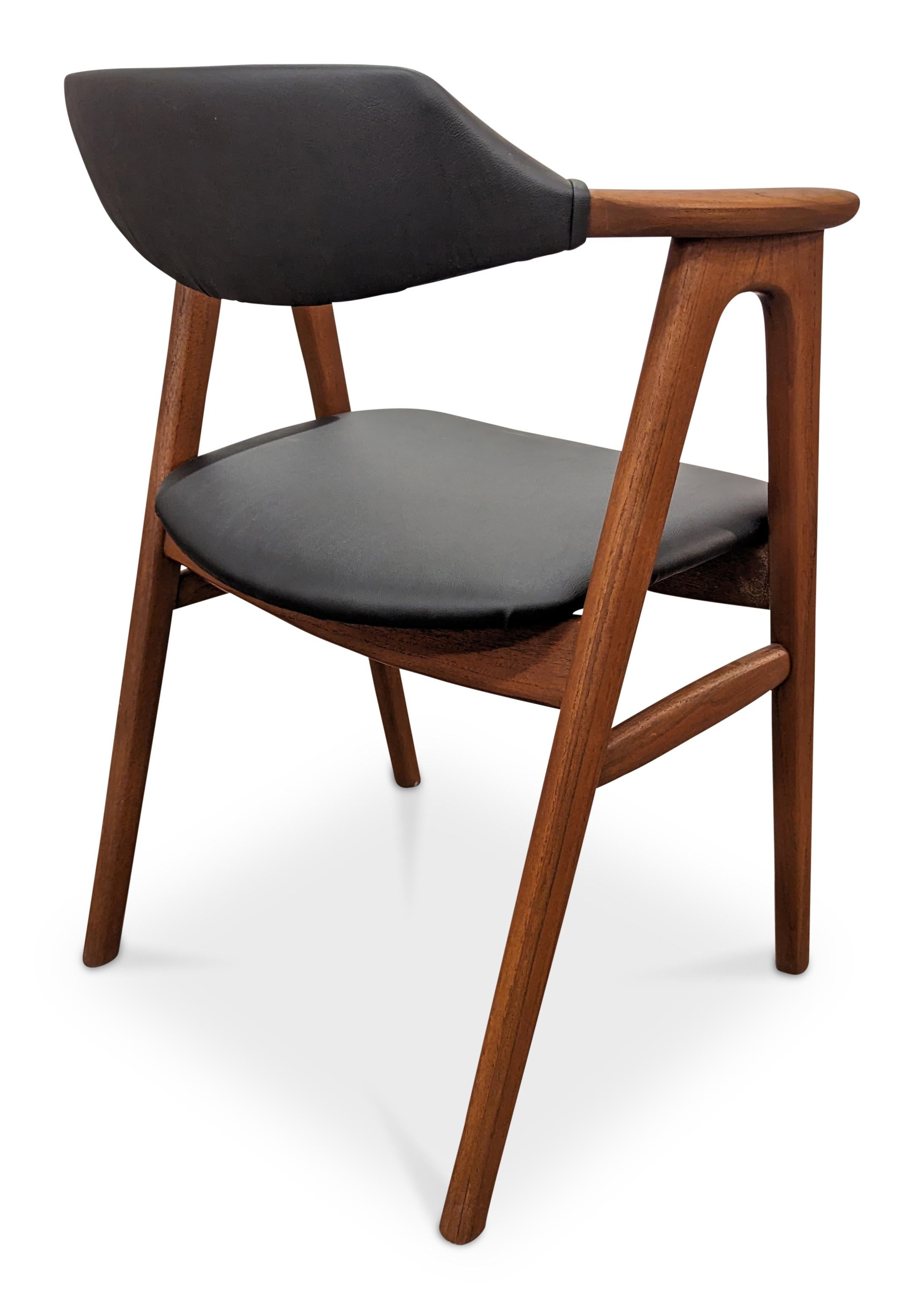 Mid-20th Century Erik Kirkegaard Arm Chair - 022431 Vintage Danish Mid Century