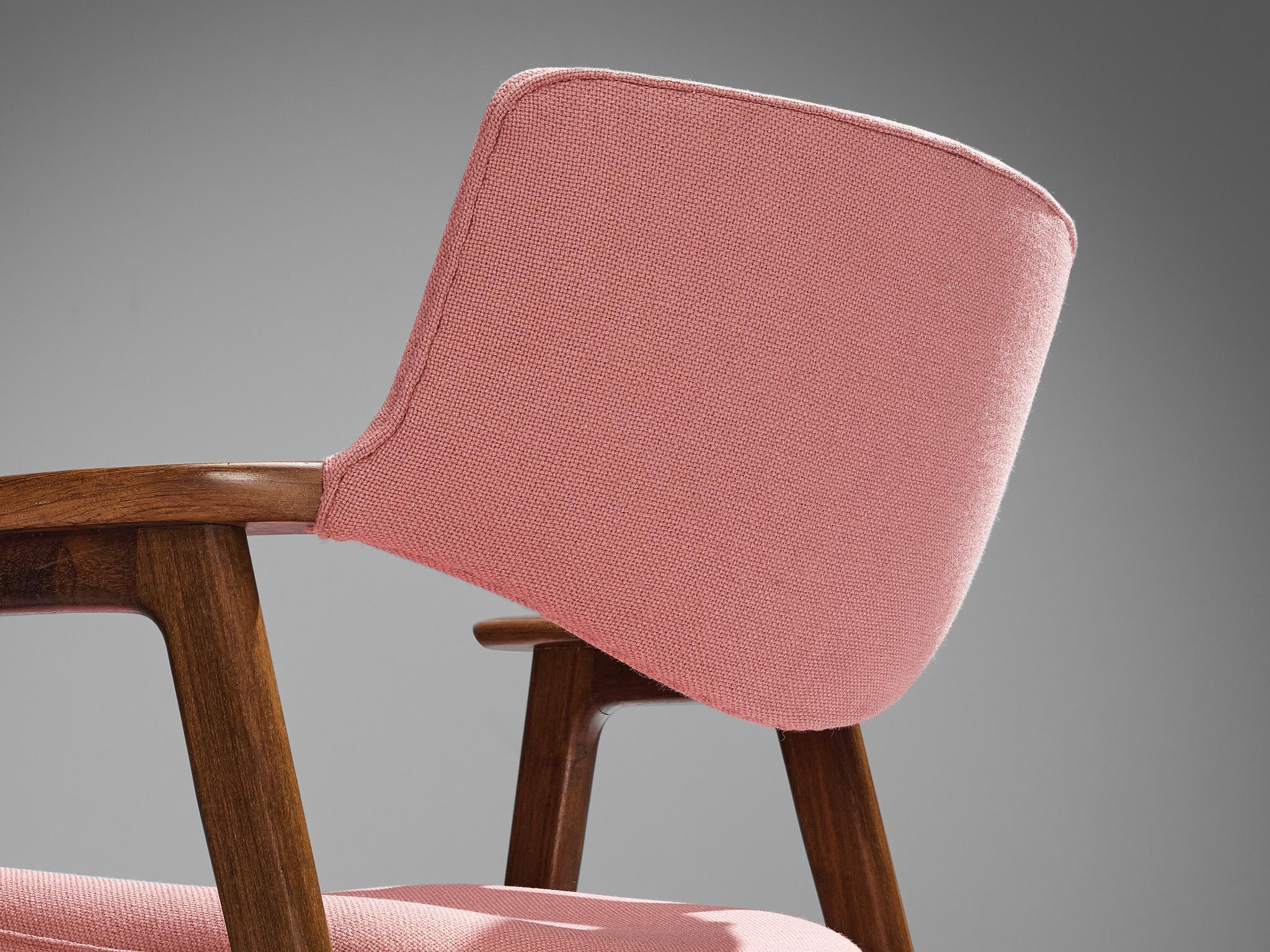 Erik Kirkegaard Armchair in Teak and Pink Upholstery  In Good Condition In Waalwijk, NL