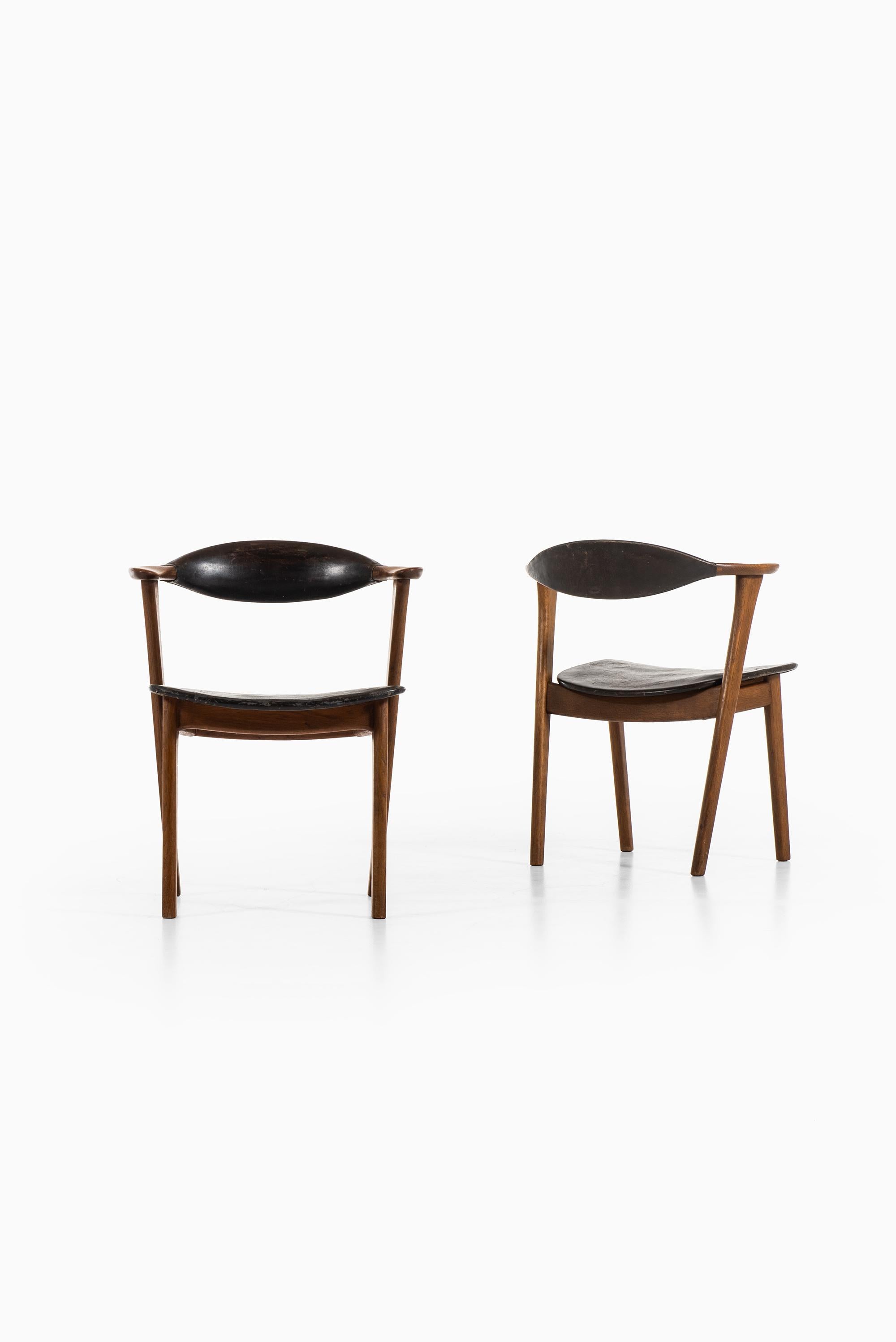 Raro set di 5 poltrone/sedie da pranzo disegnate da Erik Kirkegaard. Prodotto da Høng møbelfabrik in Danimarca.