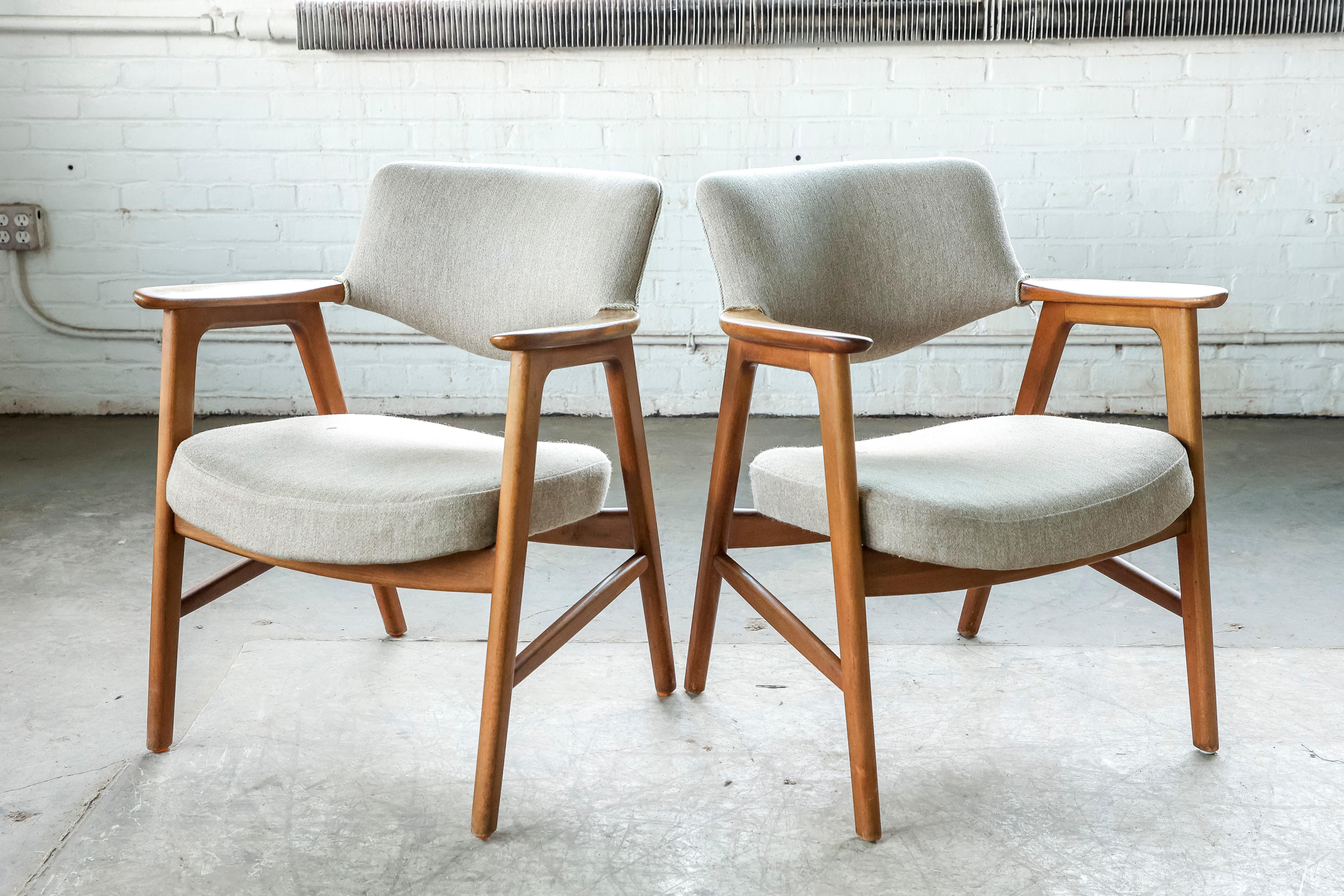 Danish Erik Kirkegaard for Høng Pair of Desk or Side Chairs in Beech and Wool, 1960s