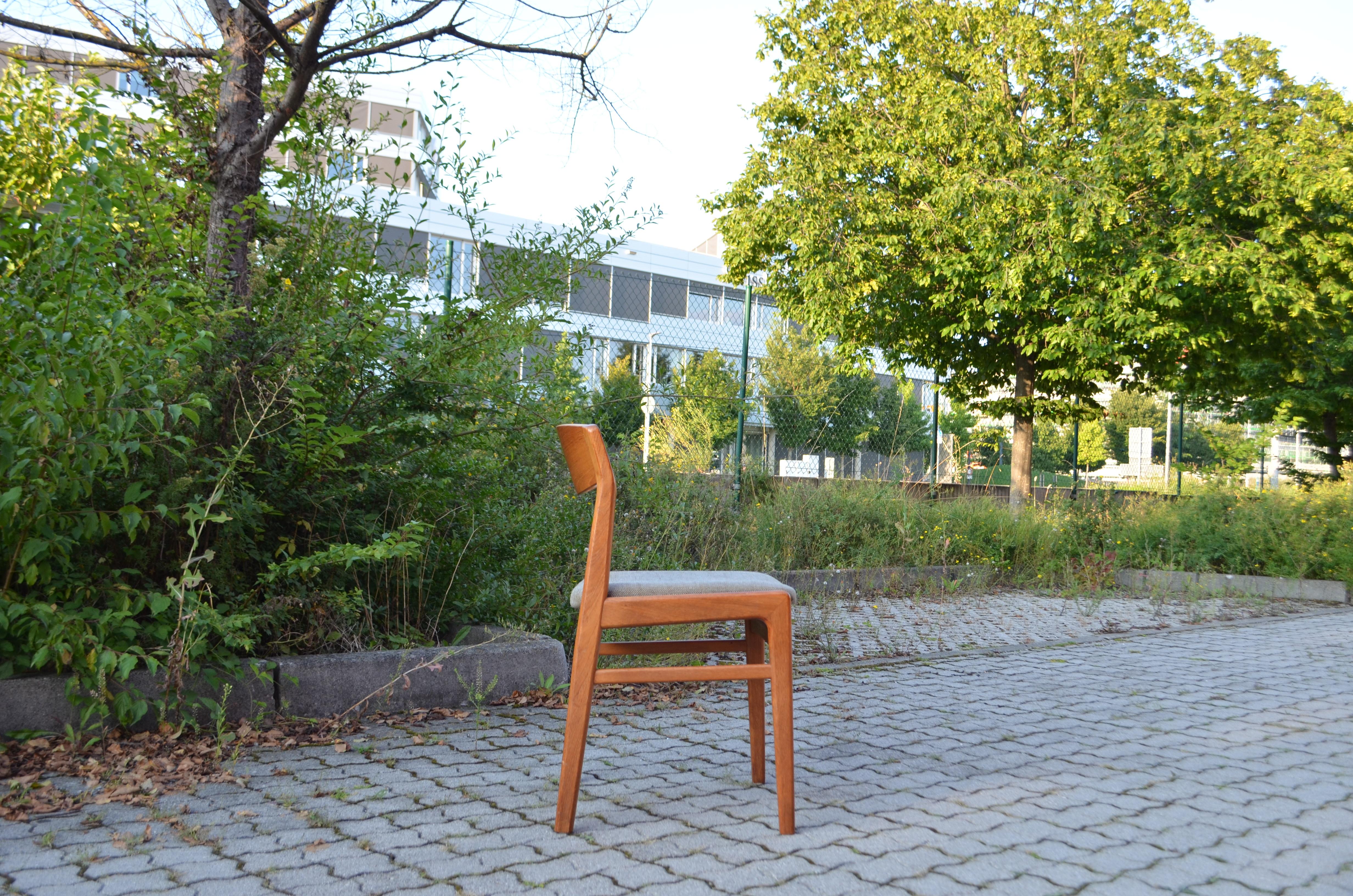 Tissu Ensemble de 4 chaises de salle à manger danoises en teck Erik Kirkegaard pour Hong Stole Stolefabrik en vente