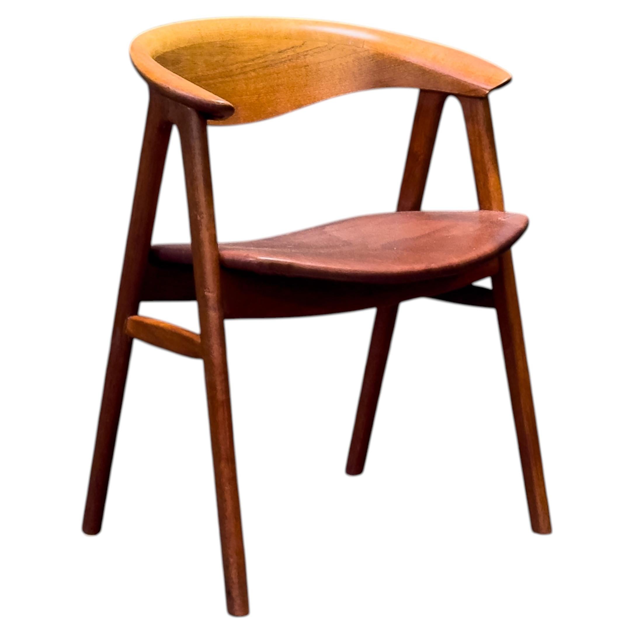 Erik Kirkegaard, Modell 52, Sessel