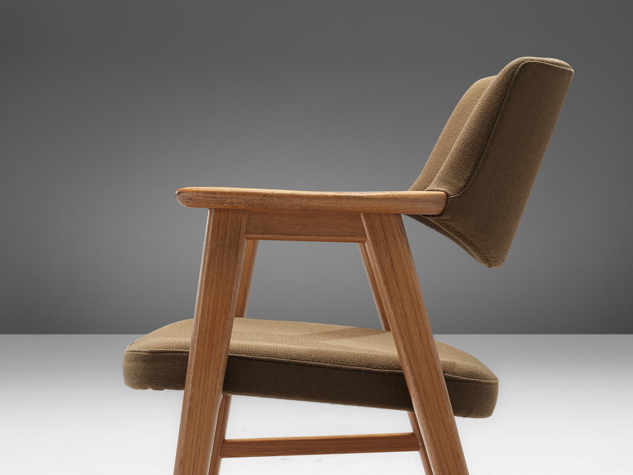 Erik Kirkegaard Set of Eight Armchairs in Oak and Brown Wool For Sale 1
