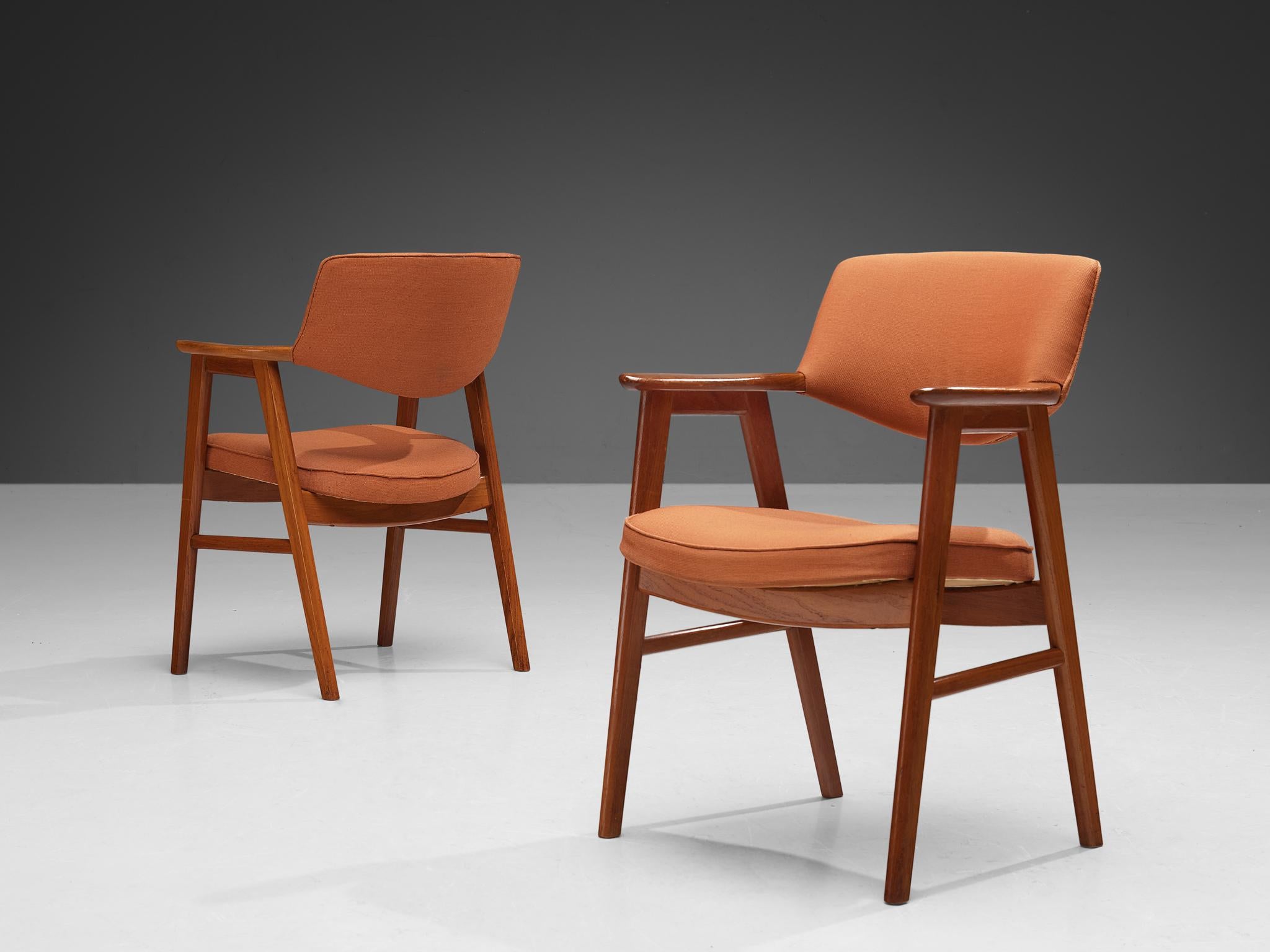 Scandinave moderne Erik Kirkegaard - Ensemble de huit fauteuils en teck et tissu orange en vente
