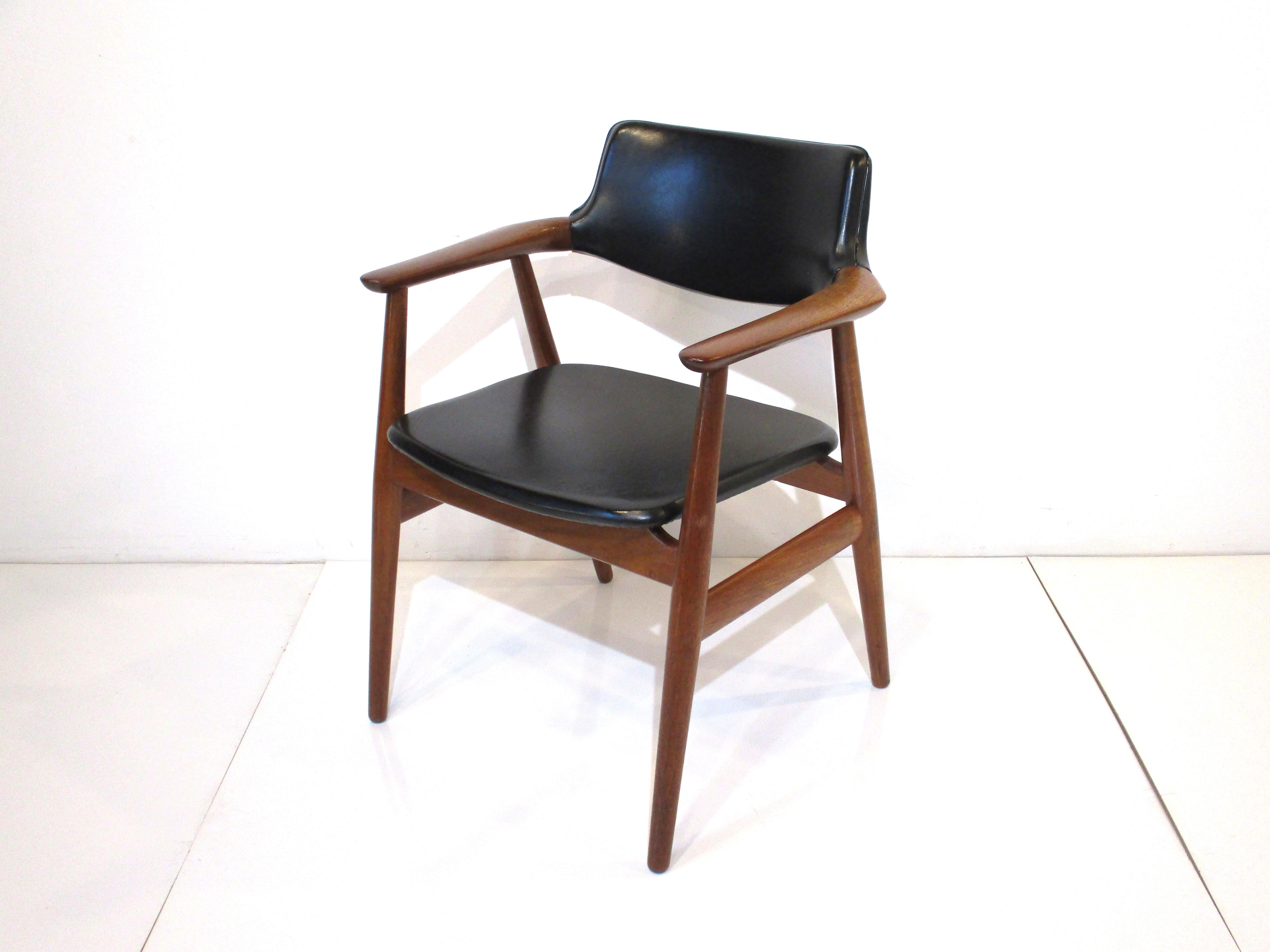 Erik Kirkegarrd Teak Desk Chair for Stolefabrik / Povl Dinesen, Denmark For Sale 2