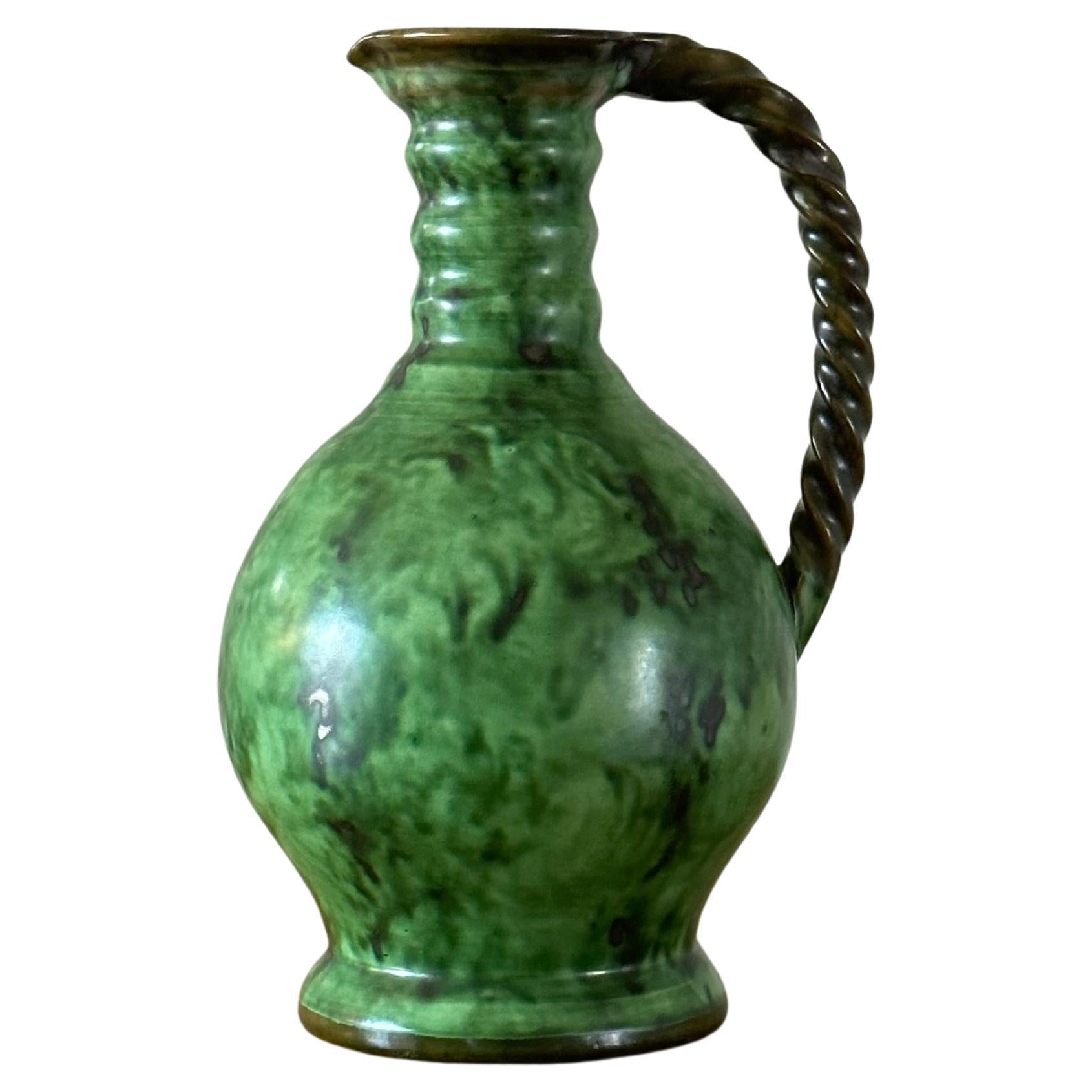 Vaso brocca con manico di Erik Mornils per Nittsjö Keramik, Svezia, smalto malachite