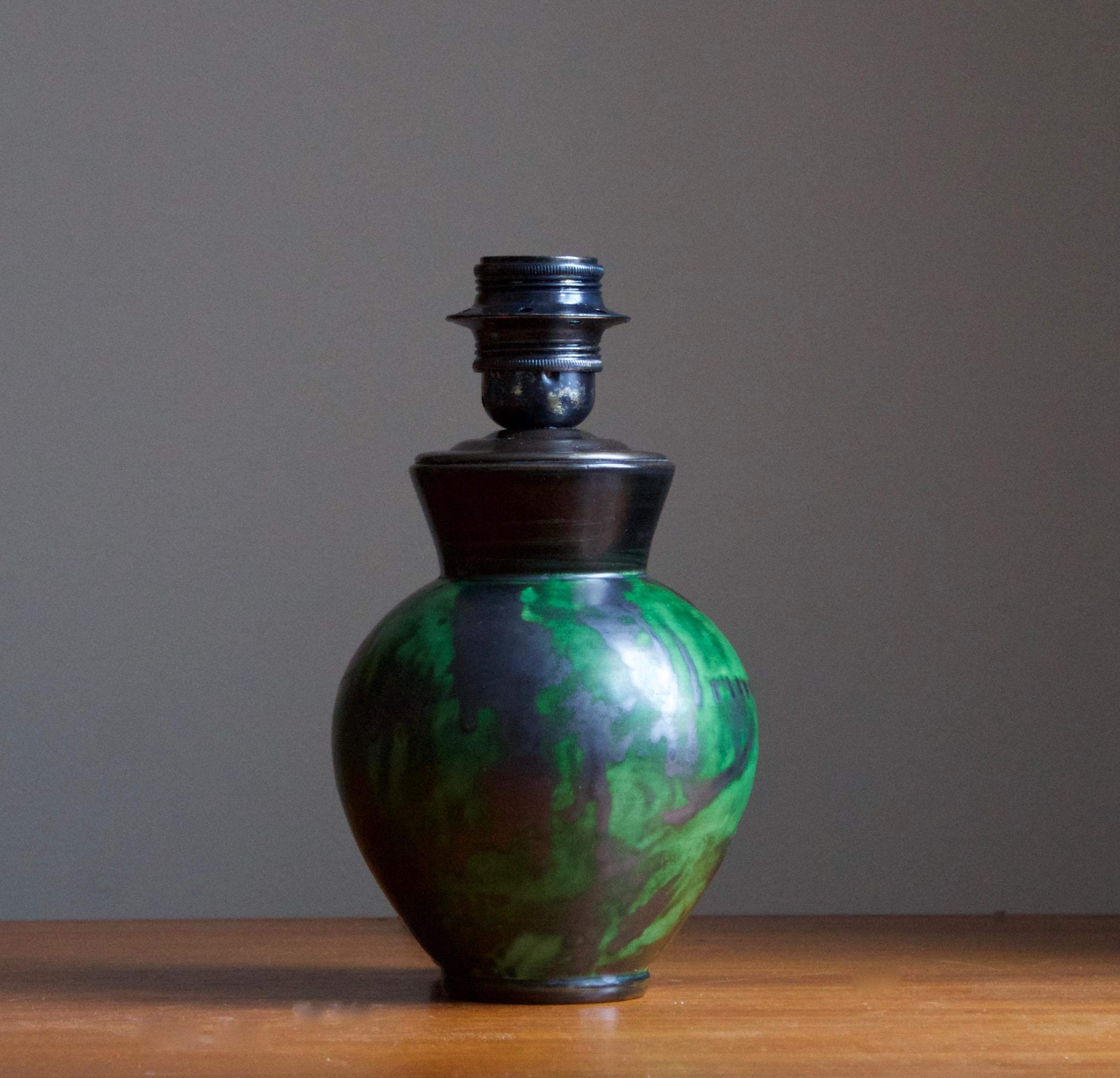 Scandinavian Modern Erik Mornils, Table Lamp, Green Glazed Ceramic, Brass, Nittsjö, Sweden, 1940s