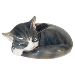 Erik Nielsen für Royal Copenhagen Porzellan Schlafende Tabby-Katze