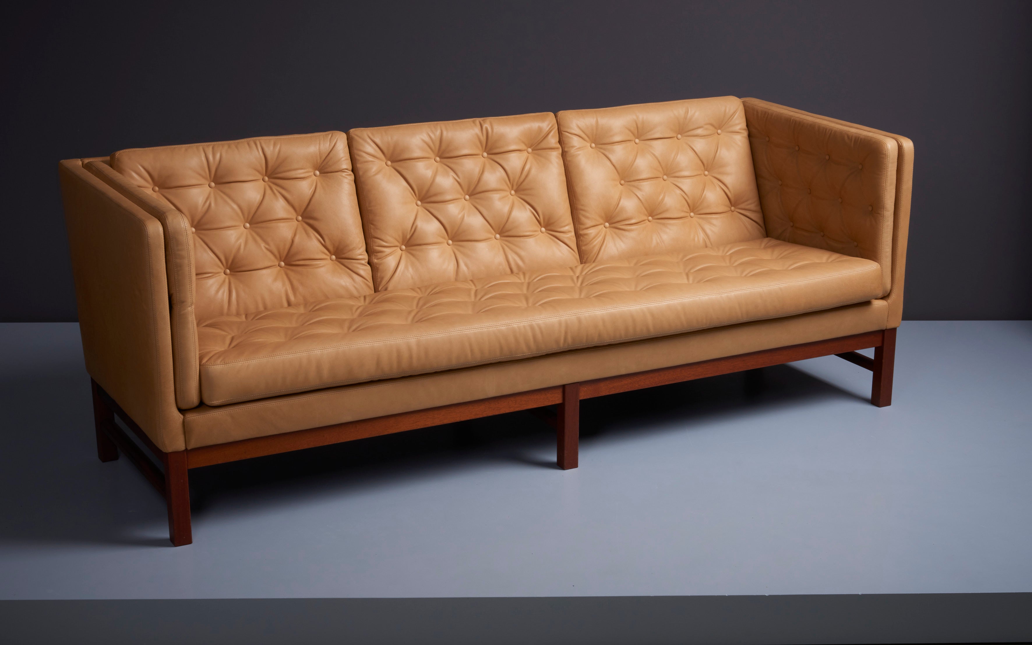 Erik Ole Jørgensen EJ315 Leather Sofa, newly upholstered in aniline camoleather with Teak Frame. Designed in the 1970s, Denmark. This is an early production. 

The EJ315 sofa is a modern Classic design that was created by the Danish furniture