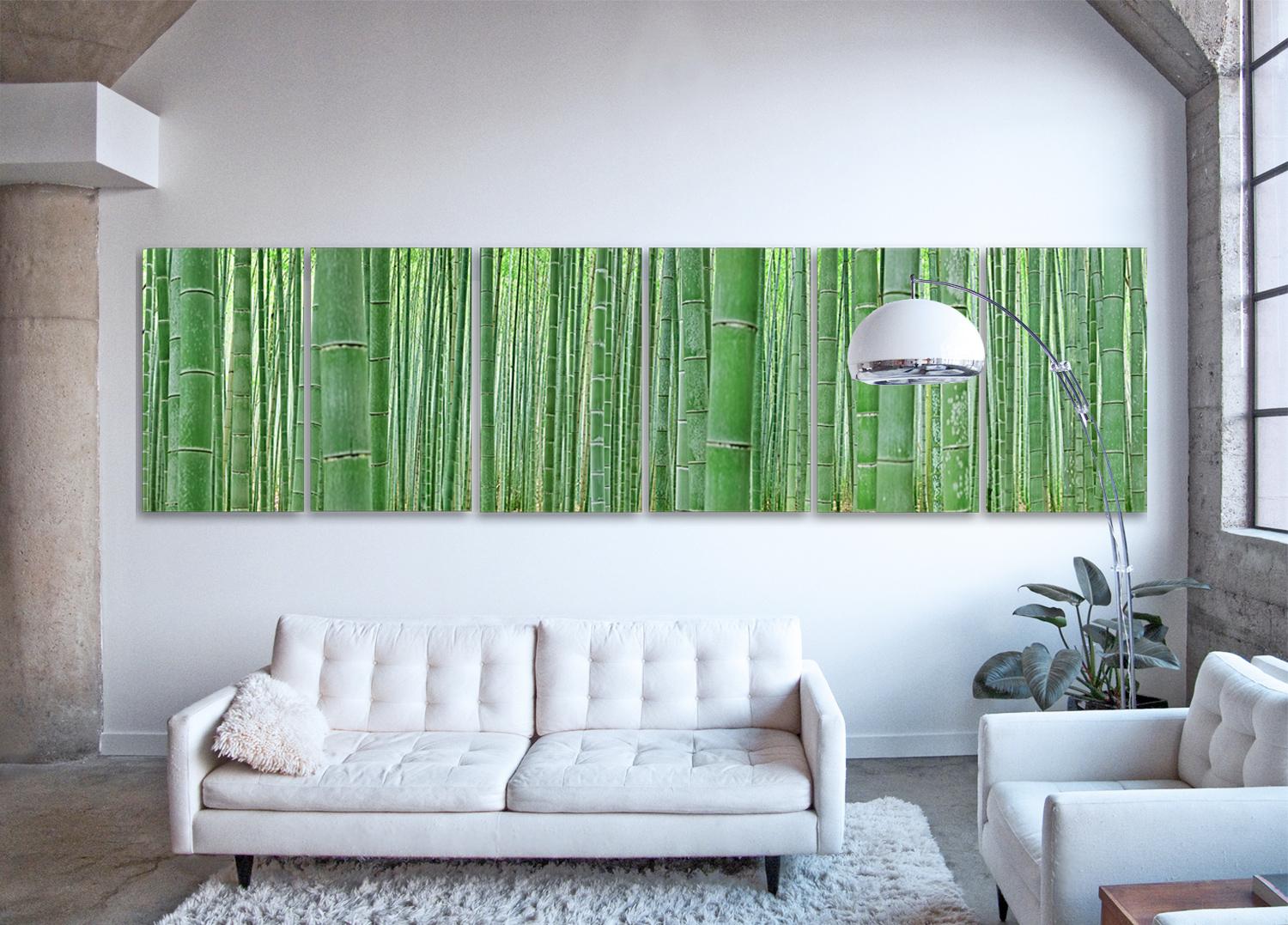 Forest de bambou (6 panneaux de verre) - observation abstraite d'une forêt japonaise emblématique  - Print de Erik Pawassar