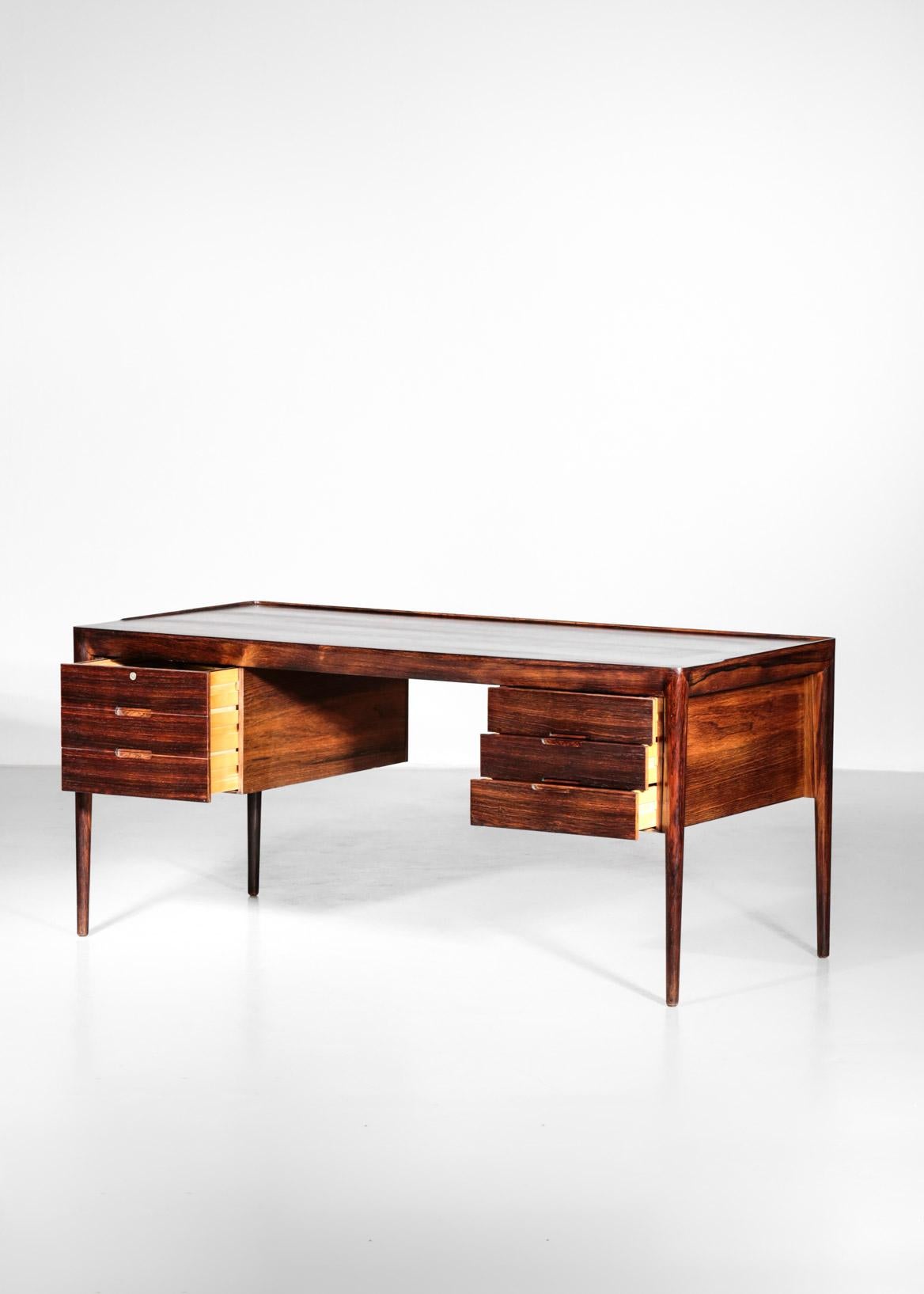 Erik Riisager Hansen Desk in Rosewood by Haslev Møbelsnedkeri, Denmark In Good Condition In Lyon, FR