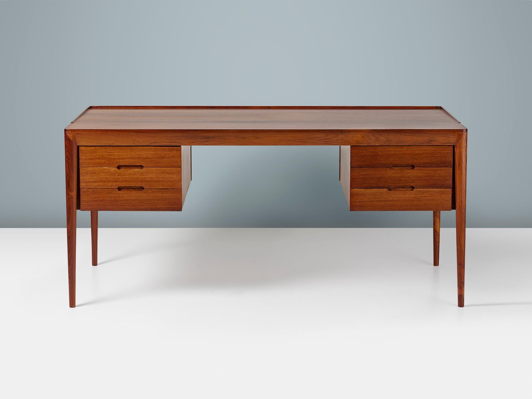 Escritorio danés de palisandro de Erik Risager-Hansen, c1960 Escandinavo moderno en venta
