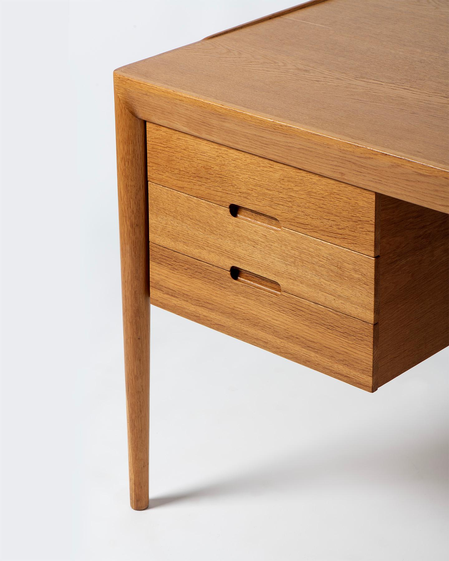 Erik Risager Hansen Oak Writing Desk, c1950s For Sale 4