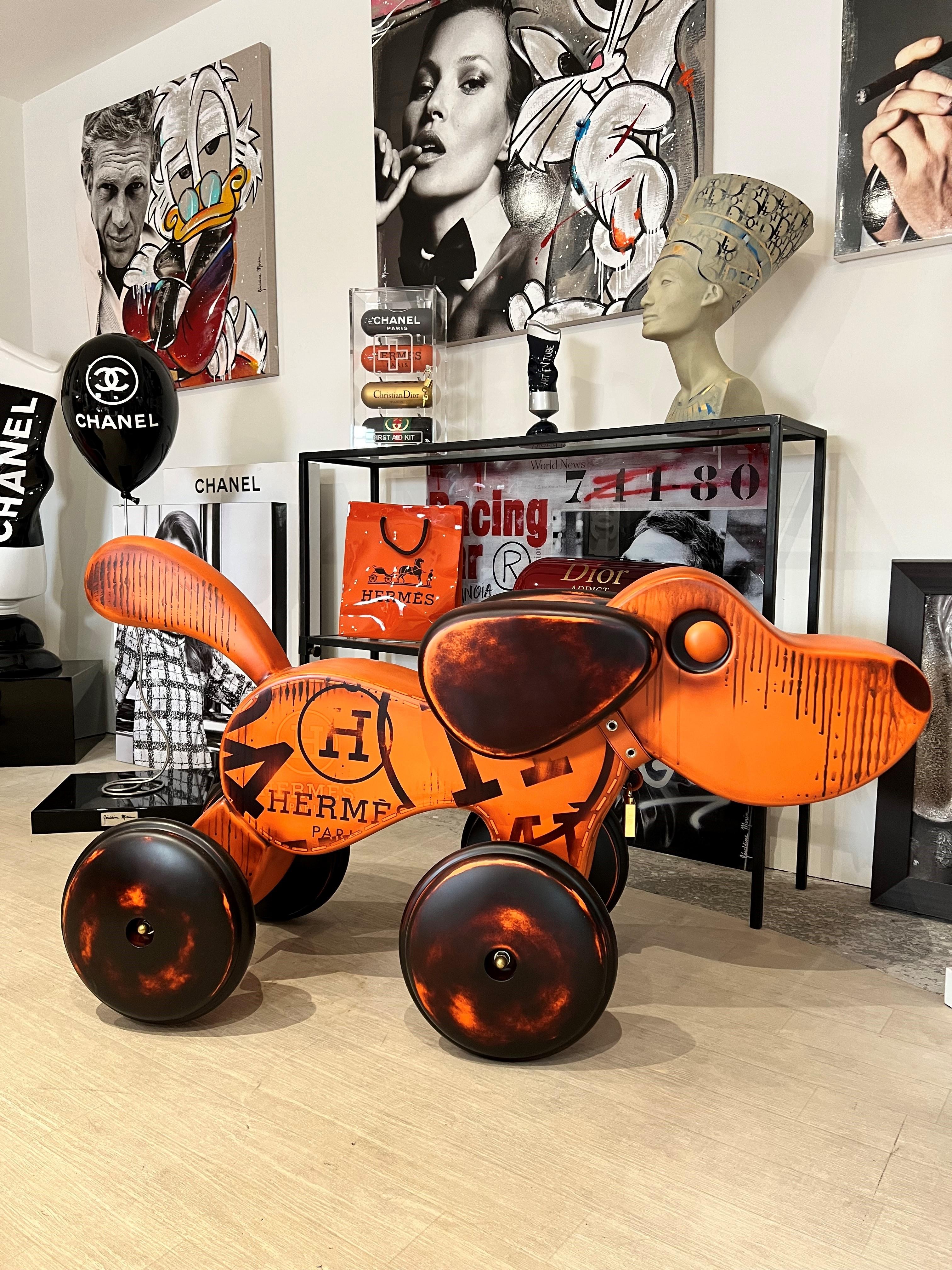 Hermès Dog - Pop Art Sculpture by Erik Salin