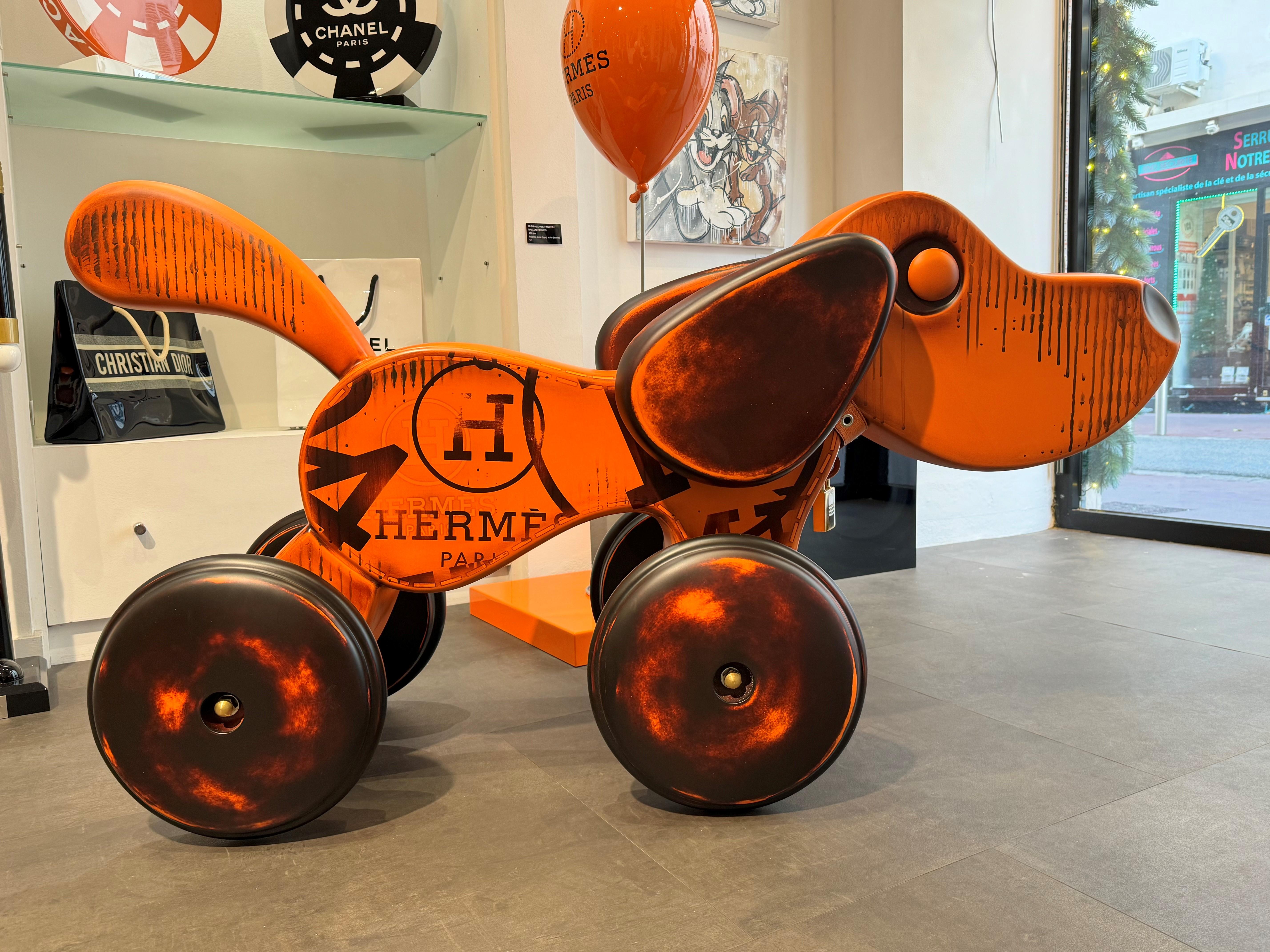 Hermès Dog - Sculpture by Erik Salin