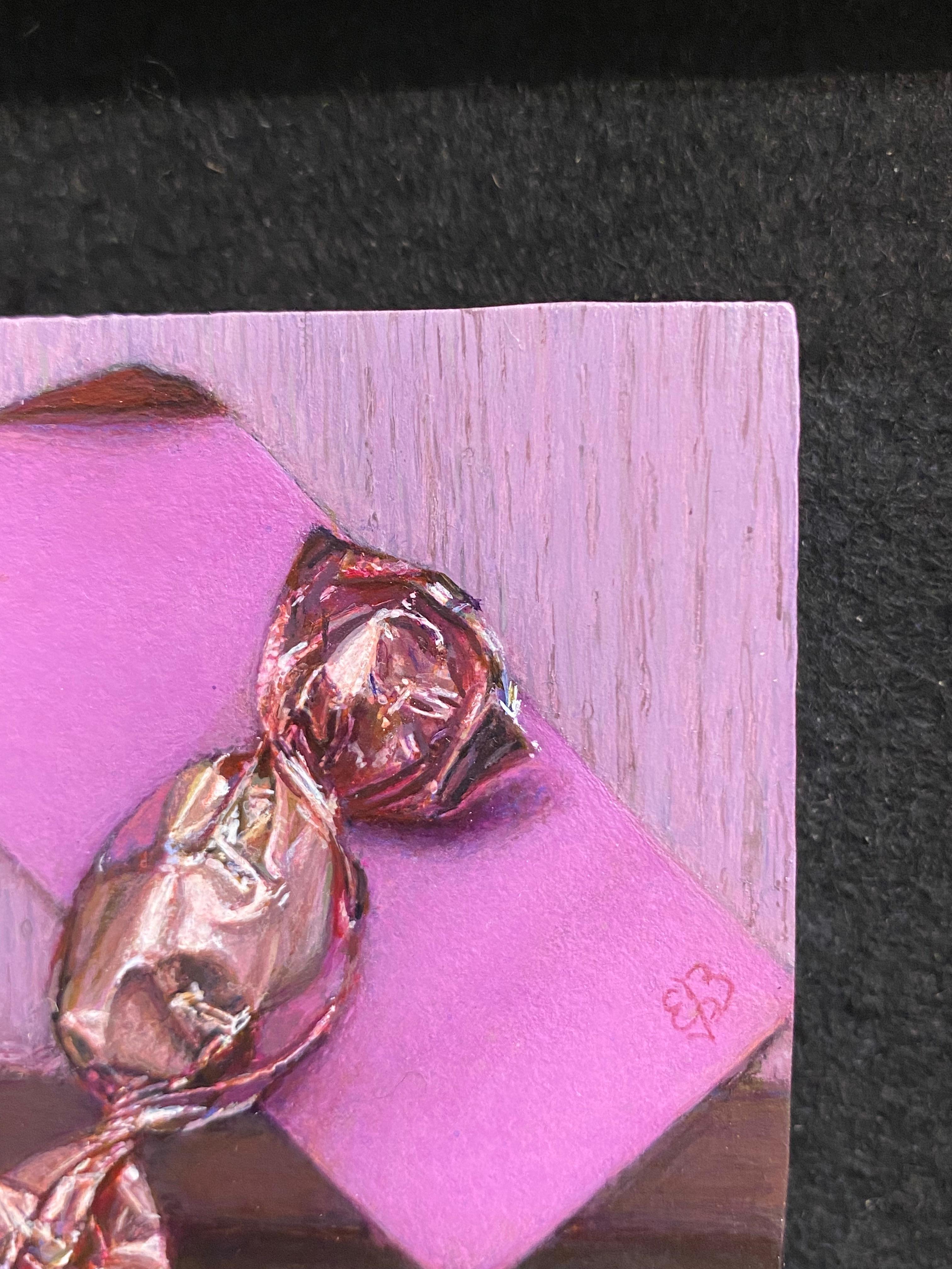 Erschöpft - 21. Jahrhundert Zeitgenössisches realistisches Stilleben eines Vogels (Schwarz), Figurative Painting, von Erik van de Beek