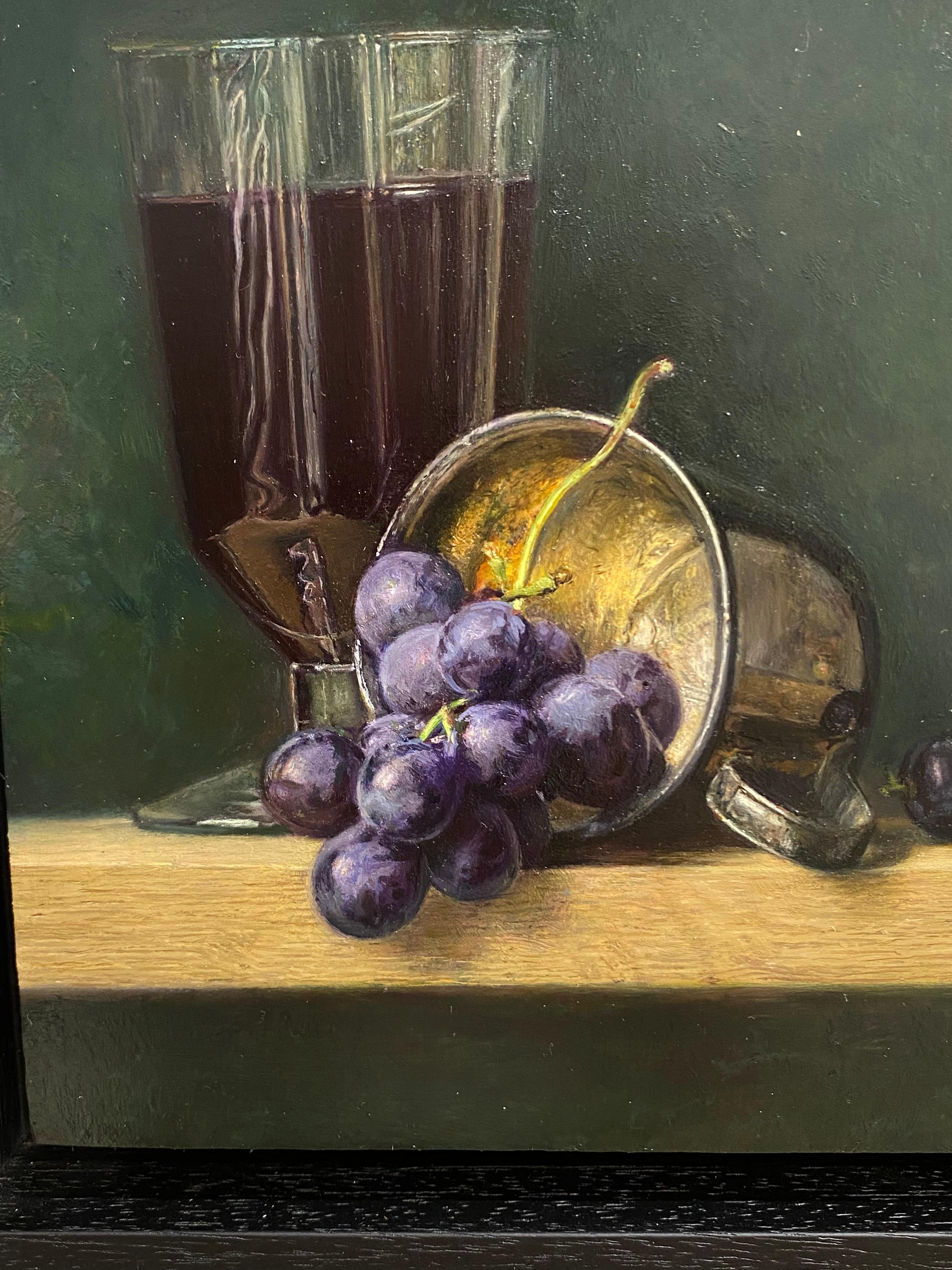 Grape Triangle - 21st Century Contemporary Realistic Still life Painting For Sale 1