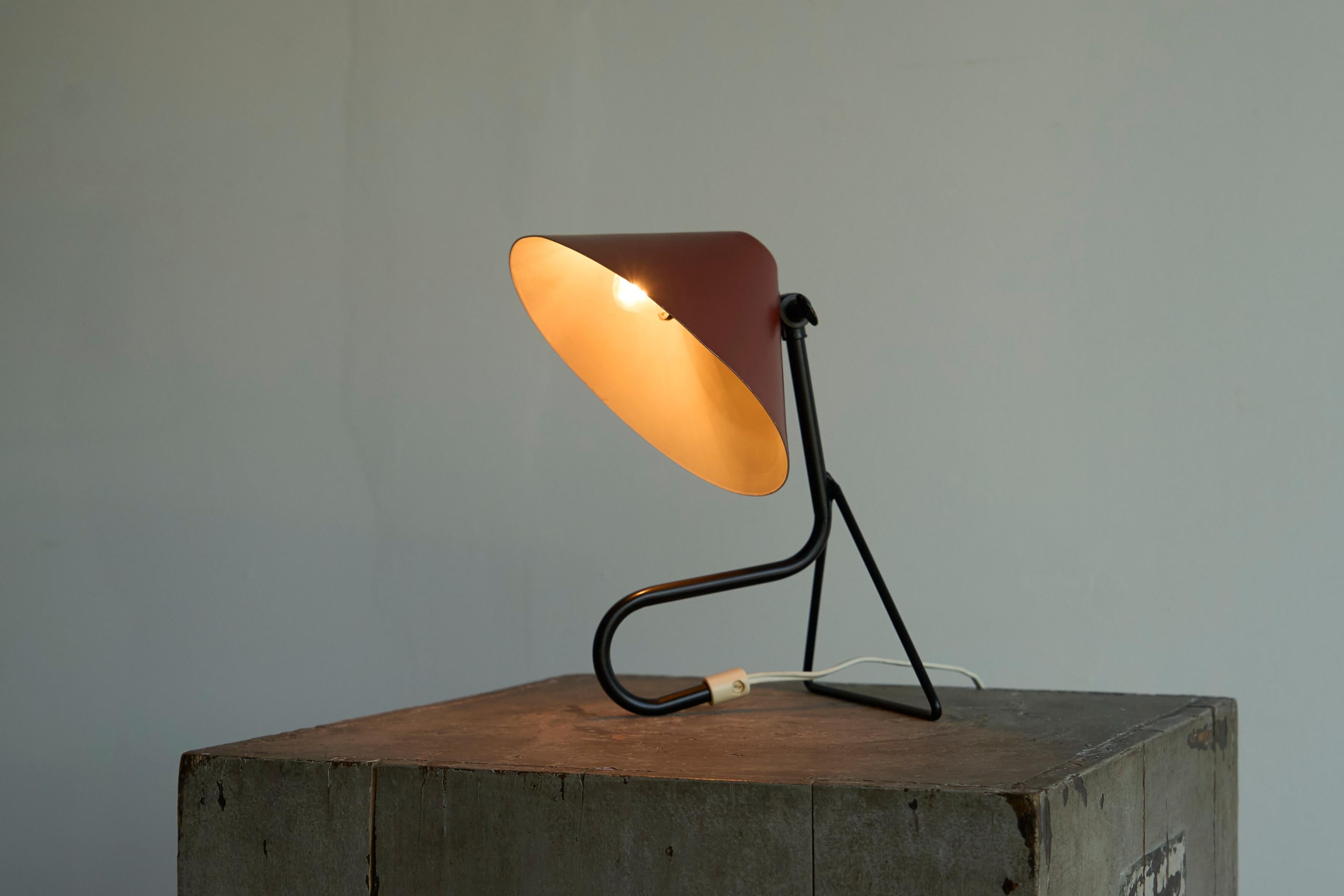 Mid-Century Modern Erik Wärnå Table or Wall Lamp for Gnosjö Konstsmide 1950s For Sale