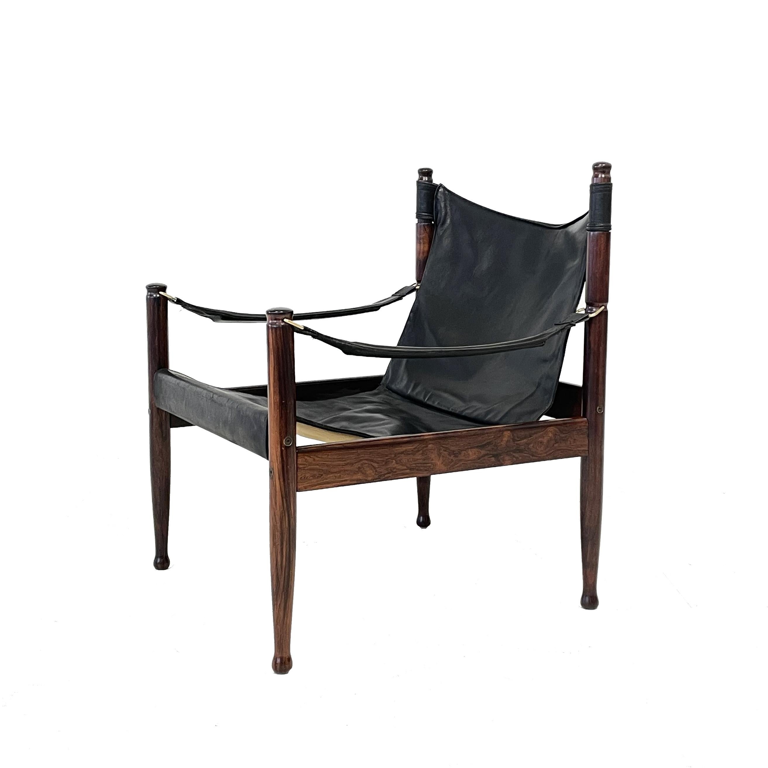 Mid-Century Modern Erik Wørts rosewood and leather lounge chair for Niels Eilersen. Denmark 1960s For Sale