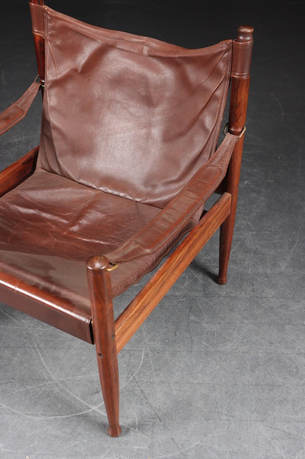 Mid-20th Century Erik Wørts rosewood and leather lounge chair for Niels Eilersen. >Denmark 1960s For Sale