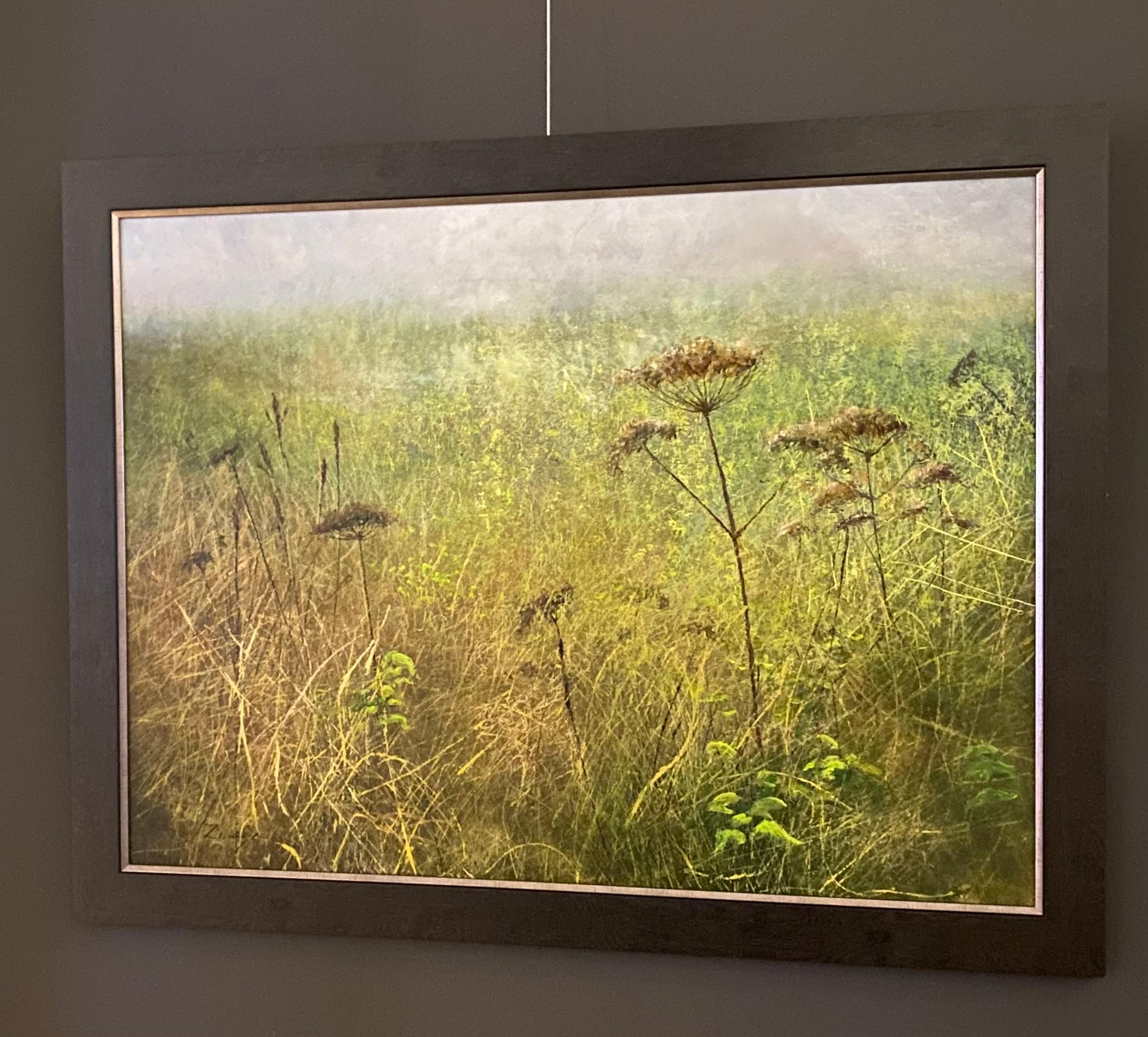 Heracleum - Peinture de paysage contemporaine du 21e siècle de  Fields avec fleurs - Painting de Erik Zwaga