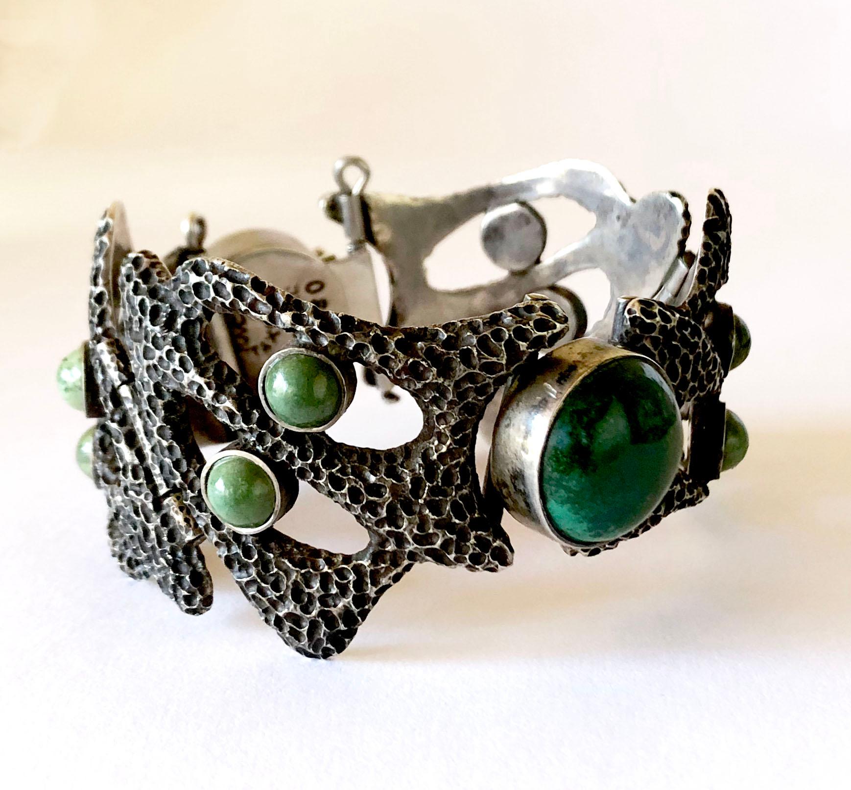 Mexikanisches Gliederarmband aus strukturiertem Sterlingsilber mit natürlichen Edelsteinen von Erika Hult de Corral (Modernistisch)