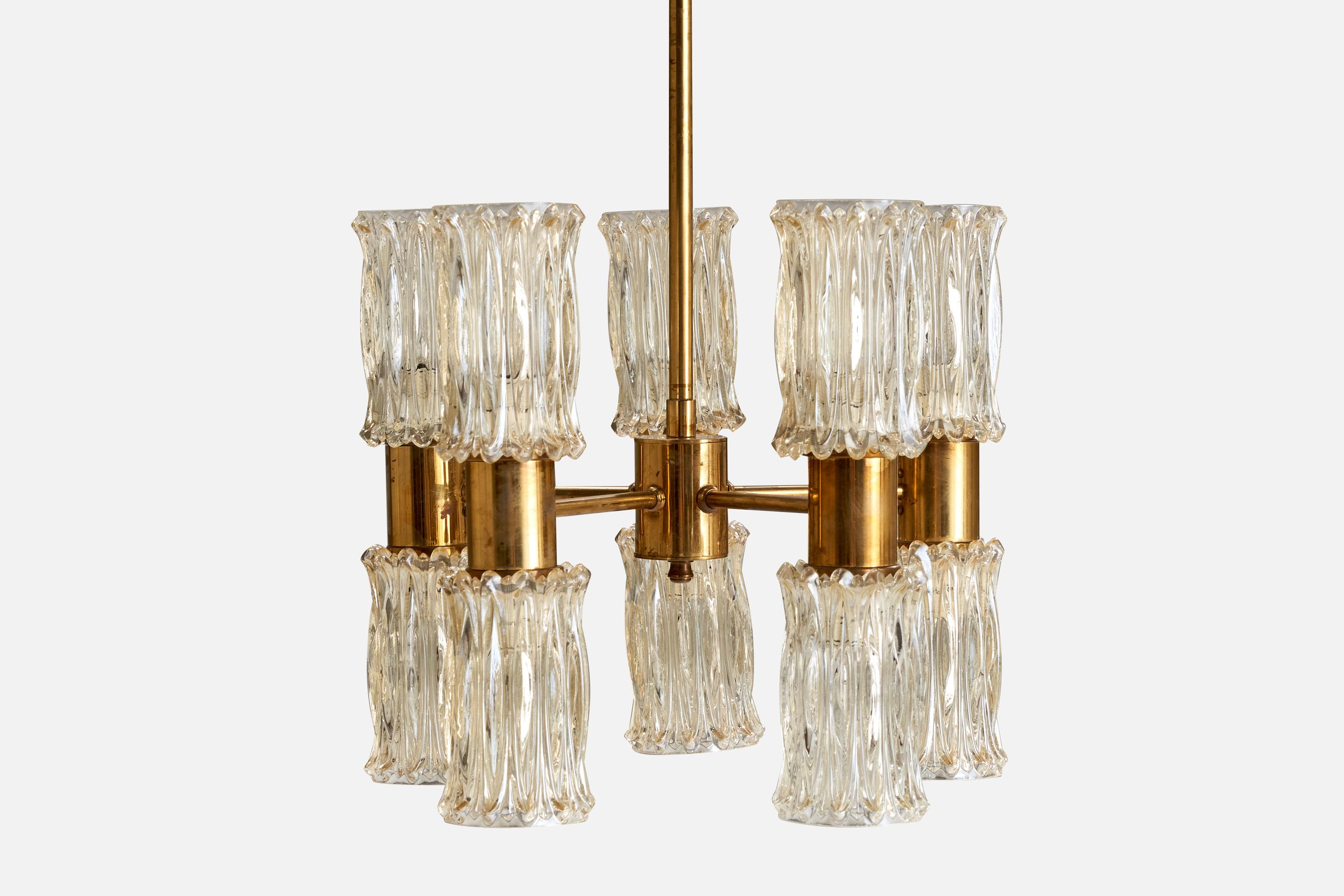 Eriksmåla Glas, Chandelier, Brass, Glass, Sweden, 1950s In Good Condition For Sale In High Point, NC